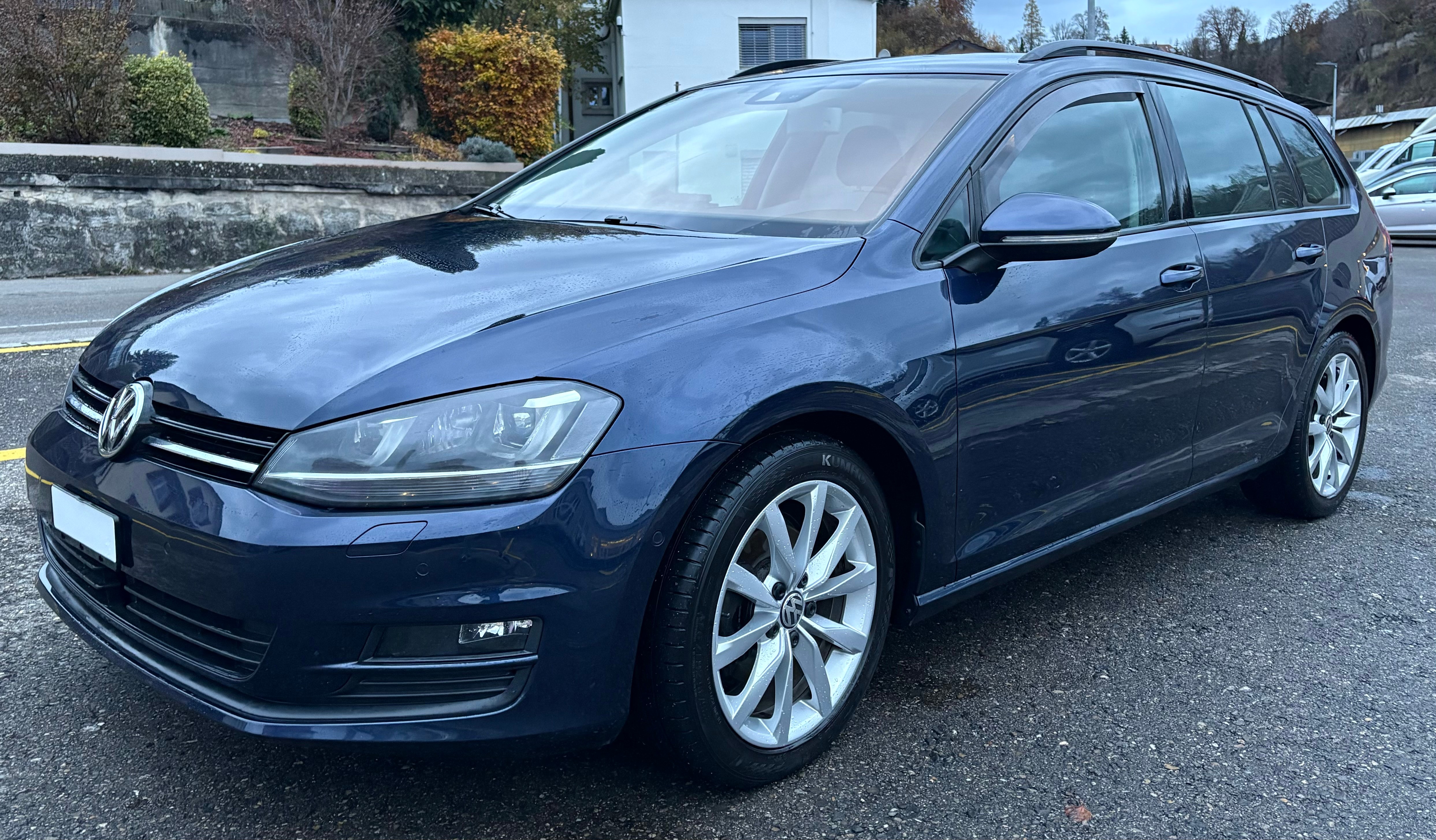 VW Golf Variant 2.0 TDI Highline 4Motion