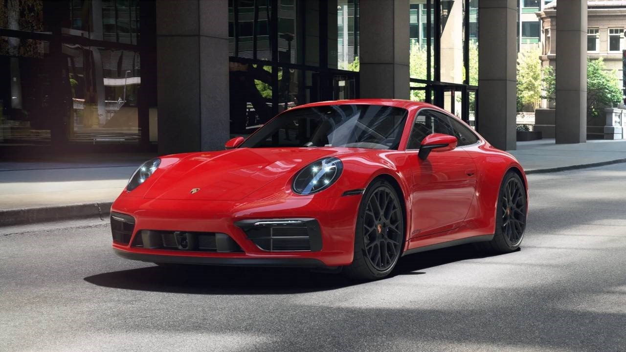 PORSCHE 911 Carrera 4 GTS