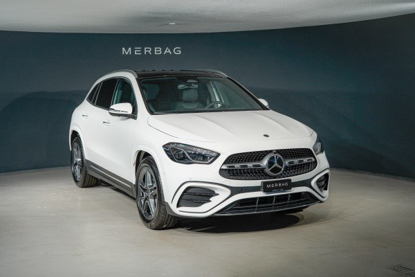 MERCEDES-BENZ GLA 250 4Matic 8G-DCT