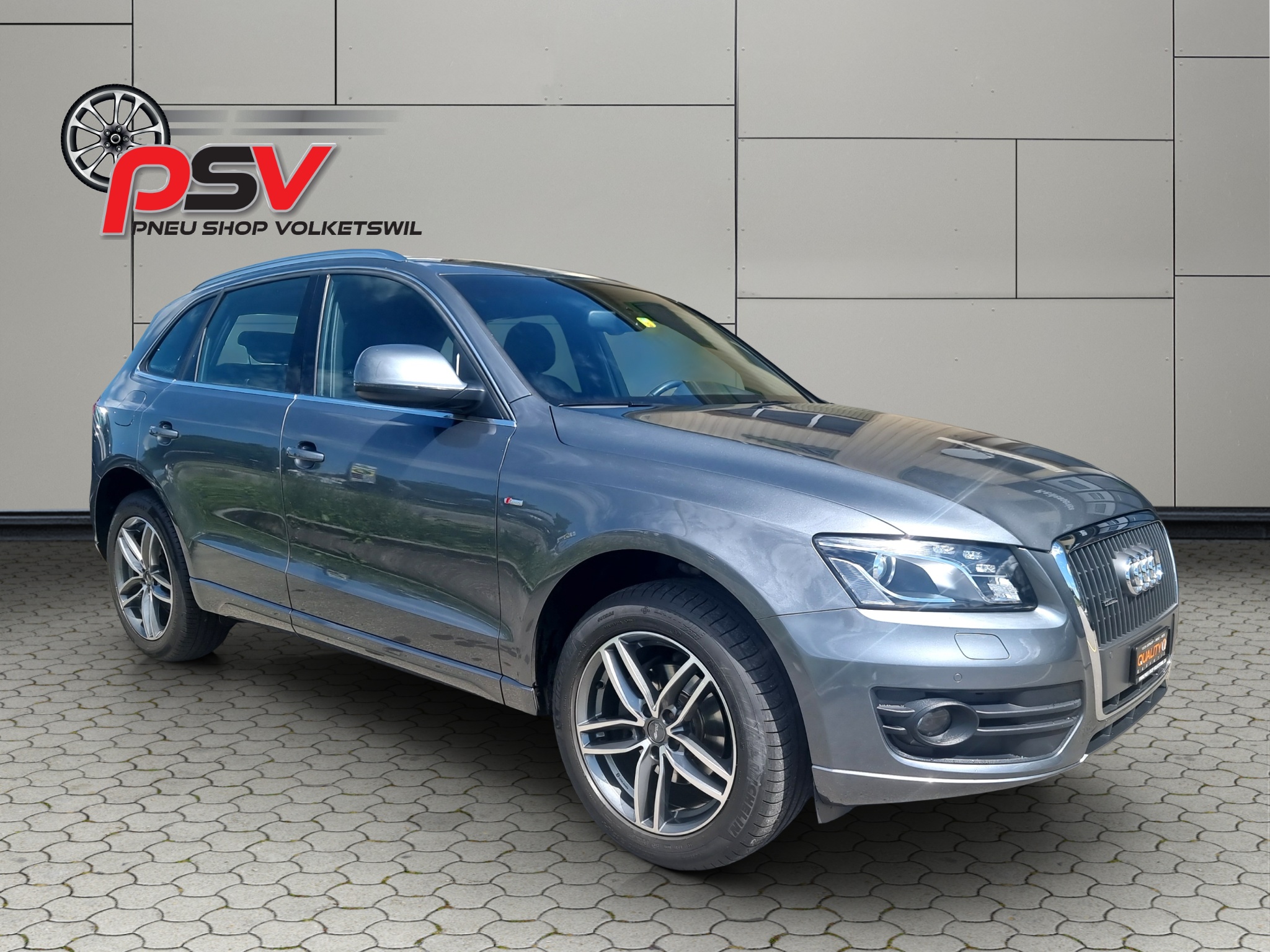 AUDI Q5 2.0 TDI quattro S-tronic