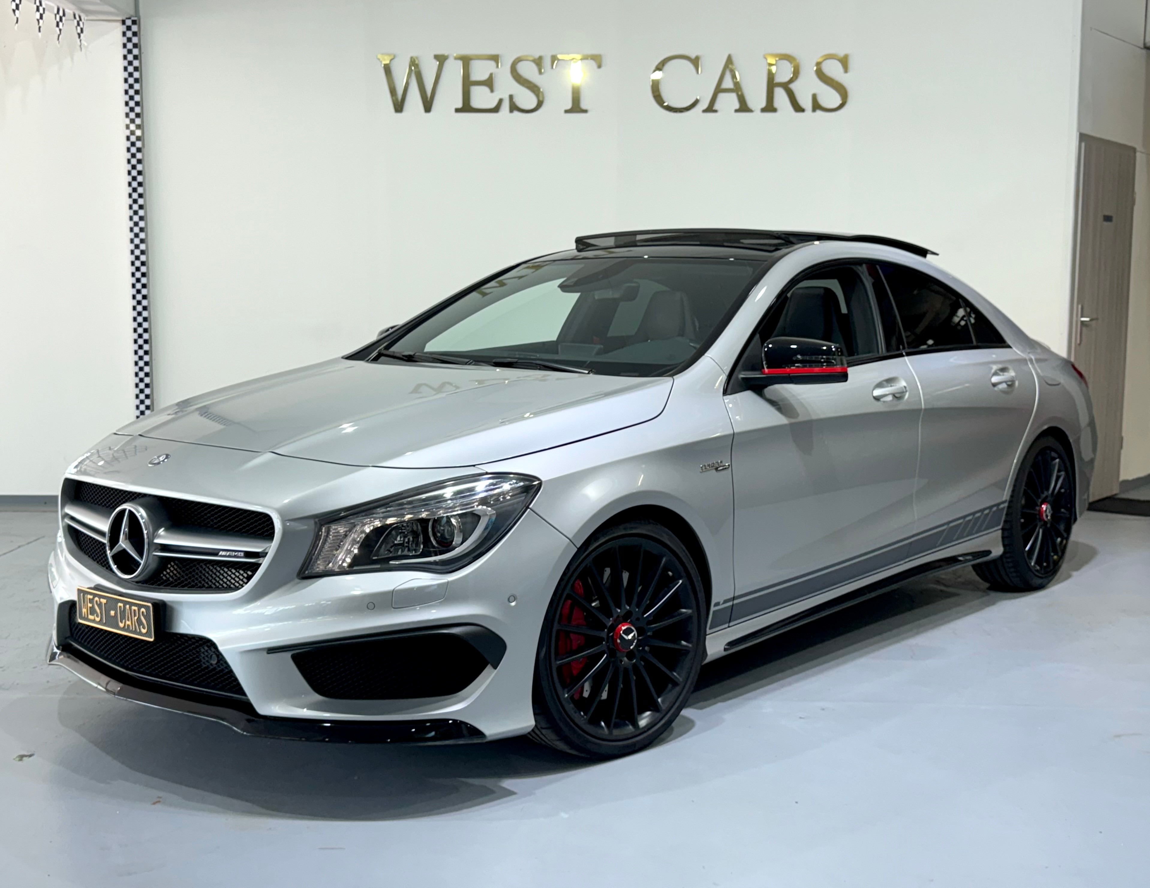 MERCEDES-BENZ CLA 45 AMG 4Matic Speedshift Edition 1