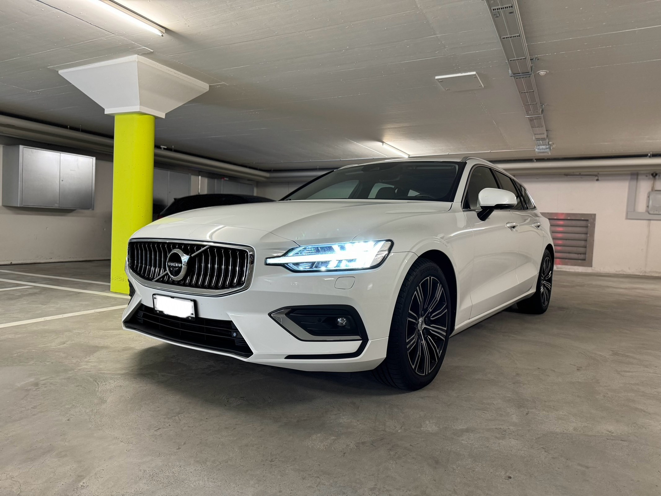 VOLVO V60 D4 Inscription Geartronic