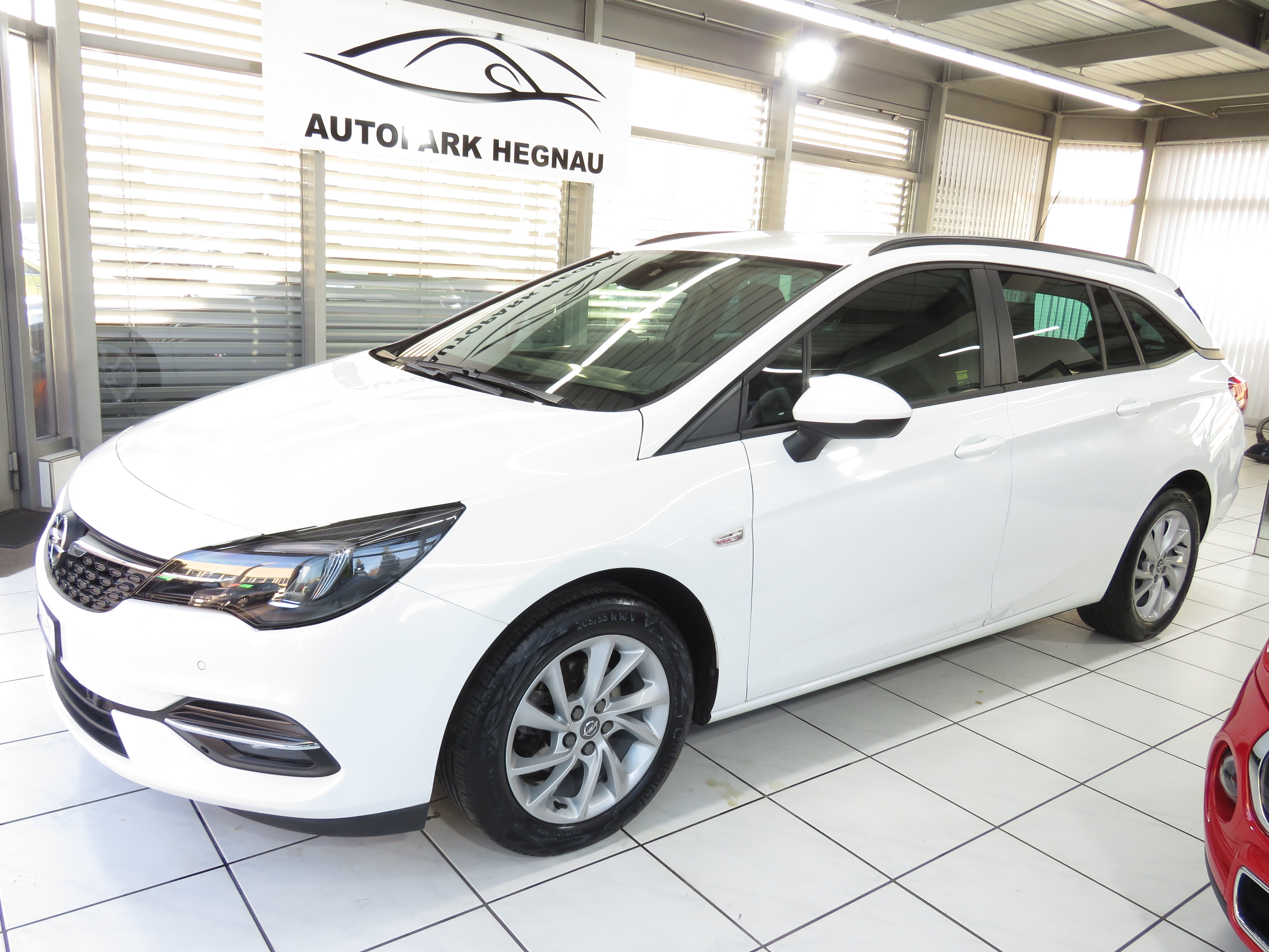 OPEL Astra Sports Tourer 1.2i Turbo Edition