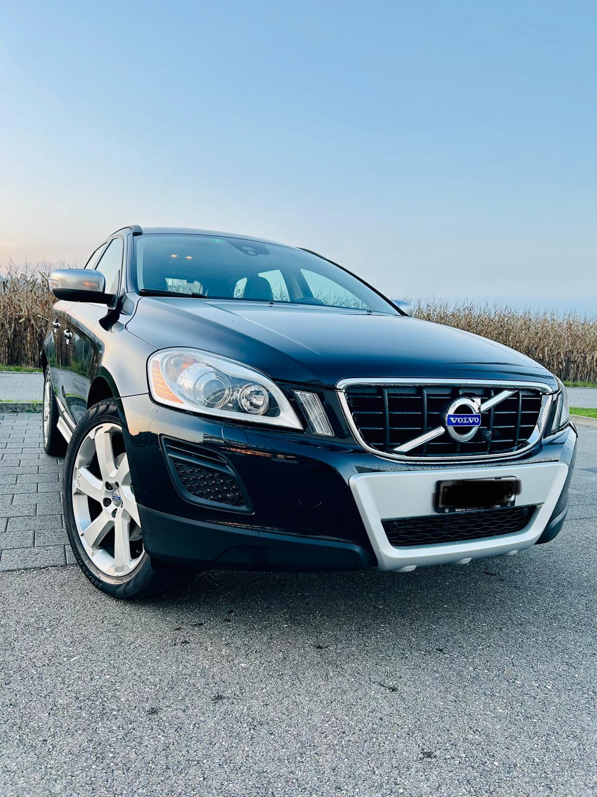 VOLVO XC60 D4 AWD Husky Edition Geartronic frisch ab MFK