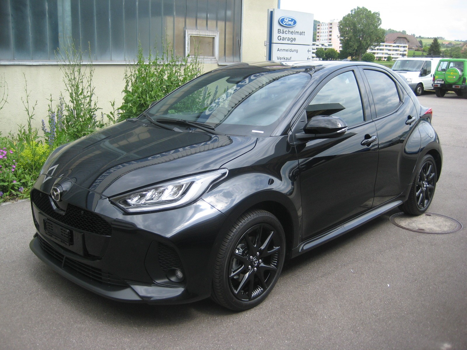 MAZDA 2 Hybrid Homura