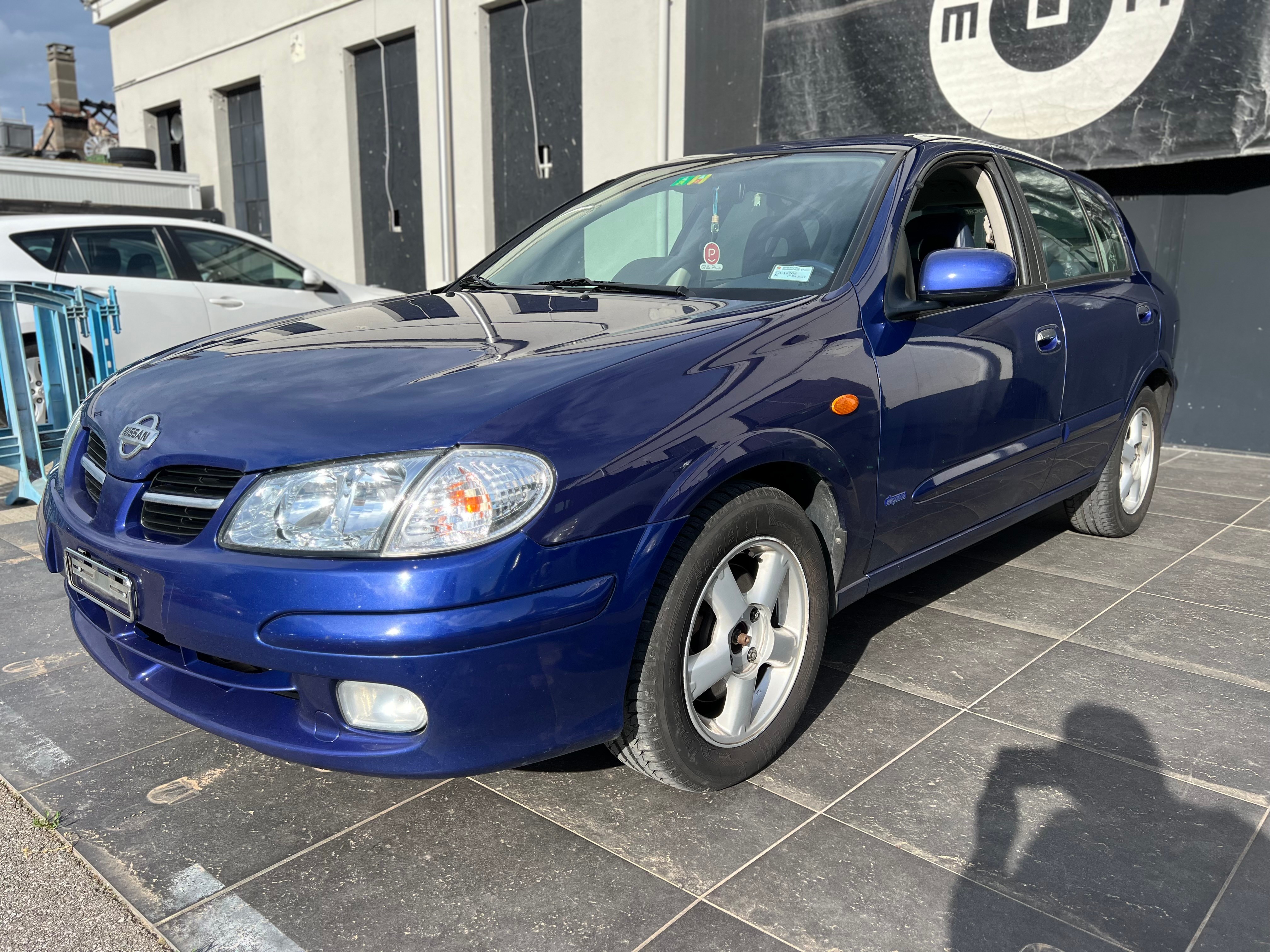 NISSAN Almera 1.8 16V Elegance