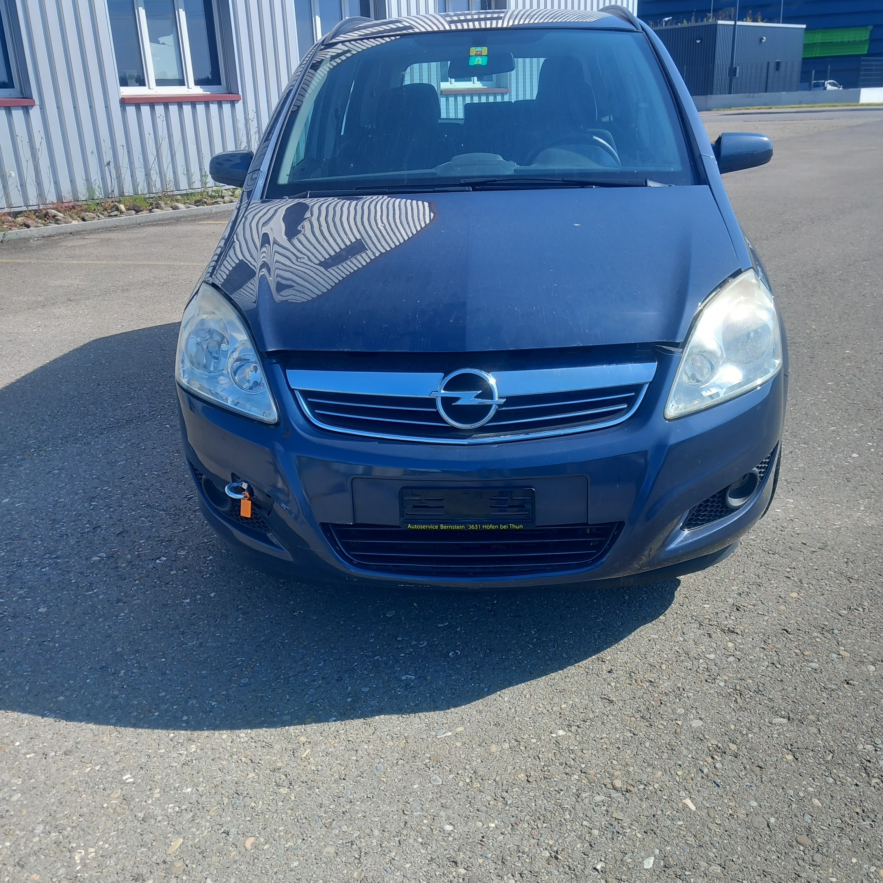 OPEL Zafira 2.2i 16V Sport Automatic