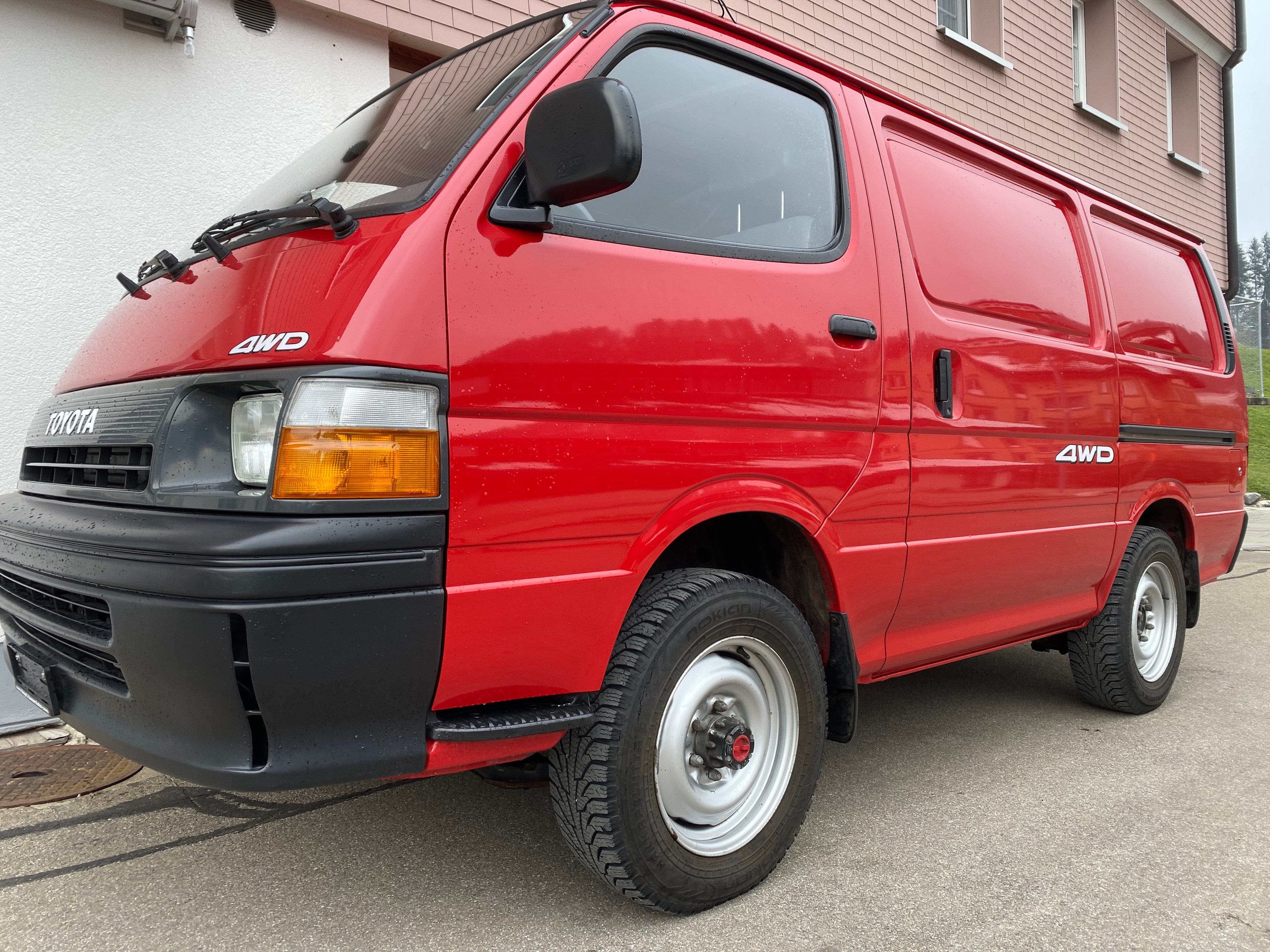 TOYOTA Hiace 2.4 EFI 4x4 Wagon