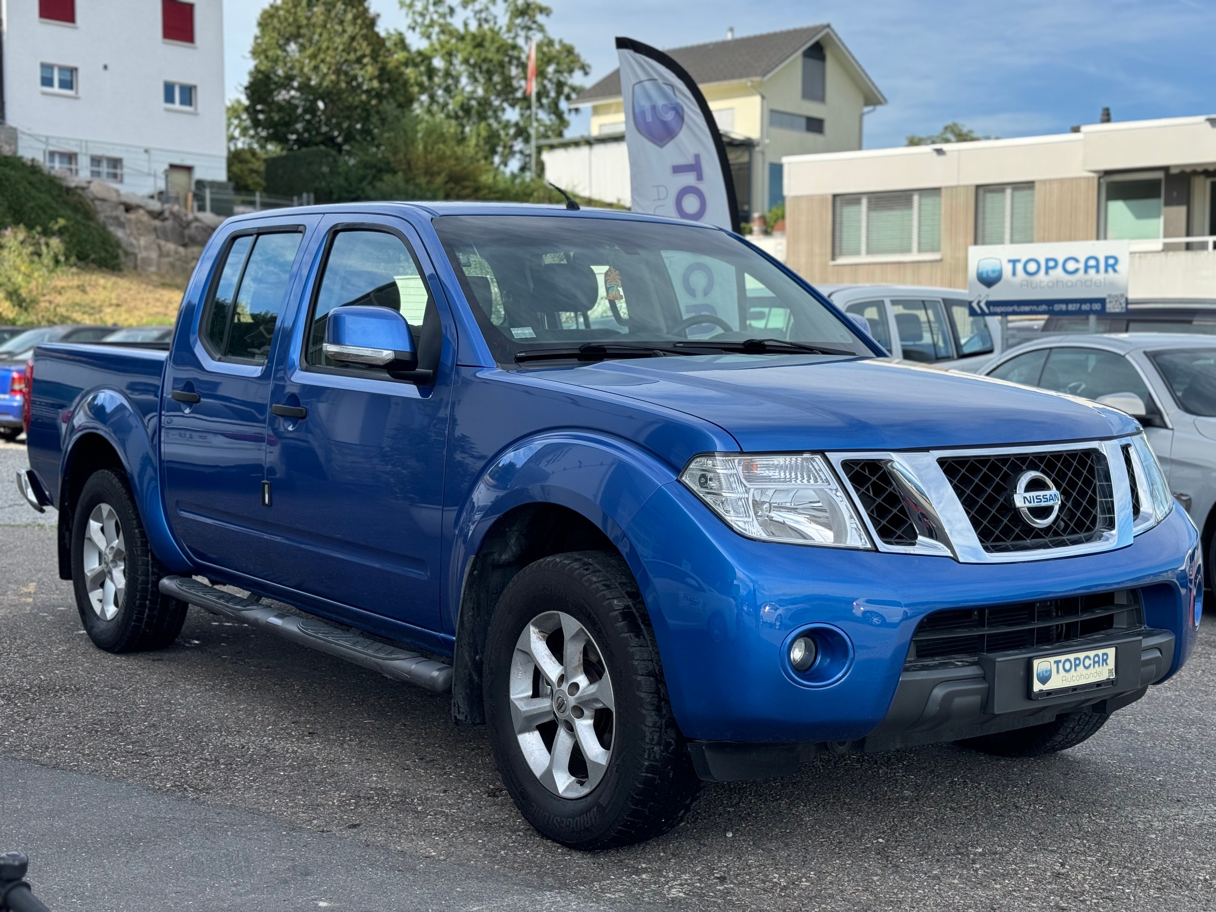 NISSAN Navara Double Cab Platinum 2.5 dCi 4WD Automat