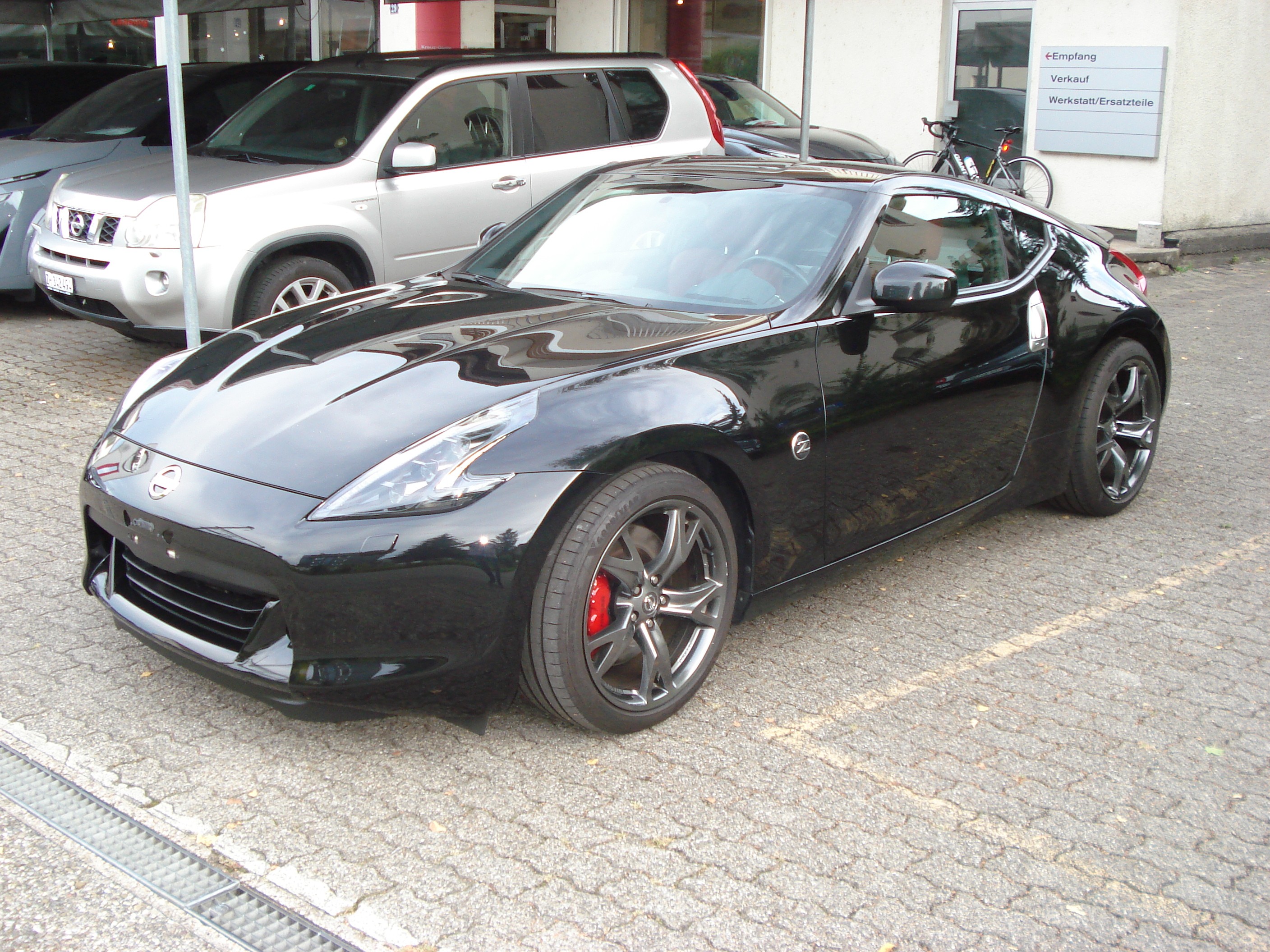 NISSAN 370 Z Black Edition