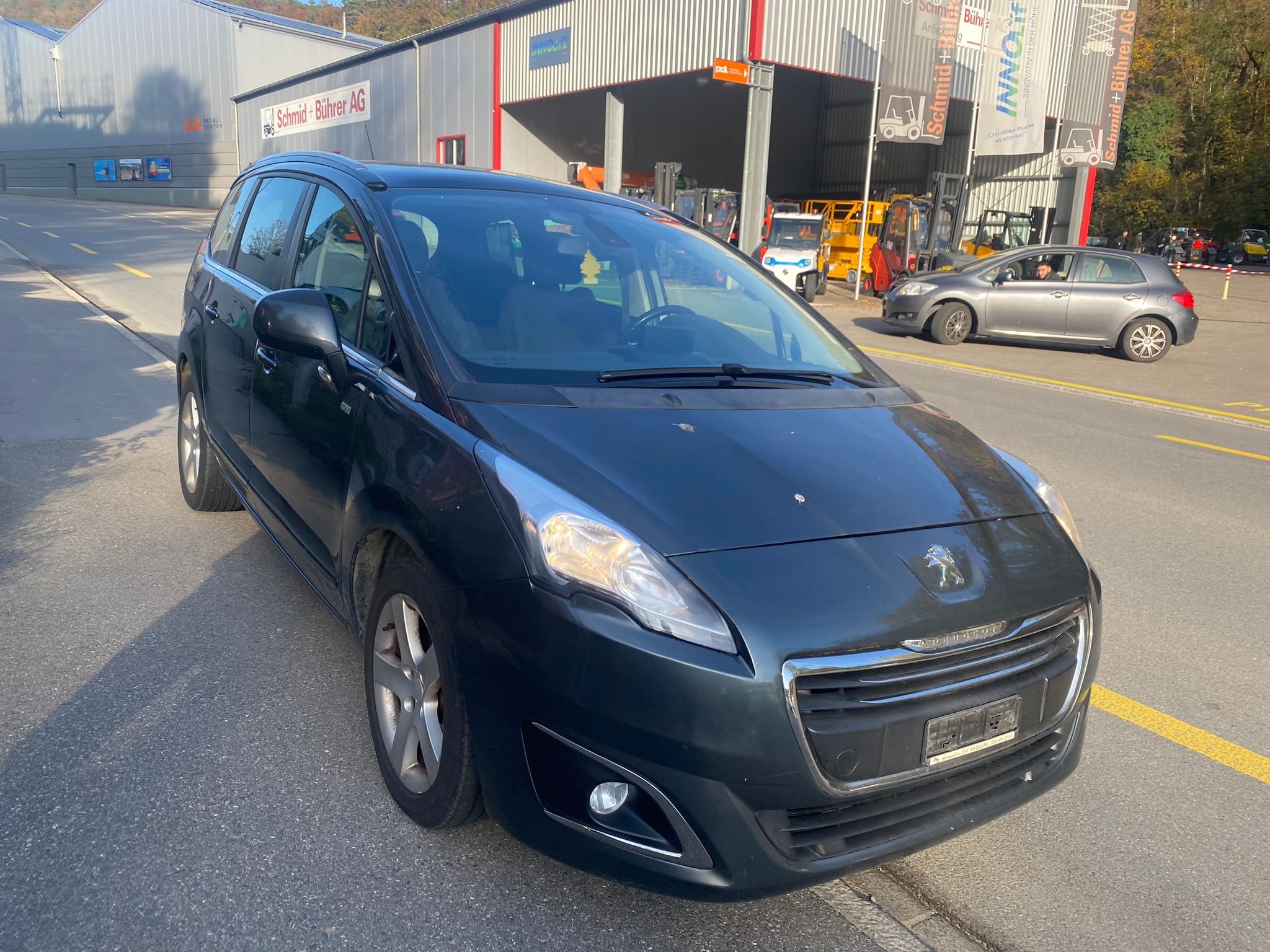 PEUGEOT 5008 1.6 16V T Active