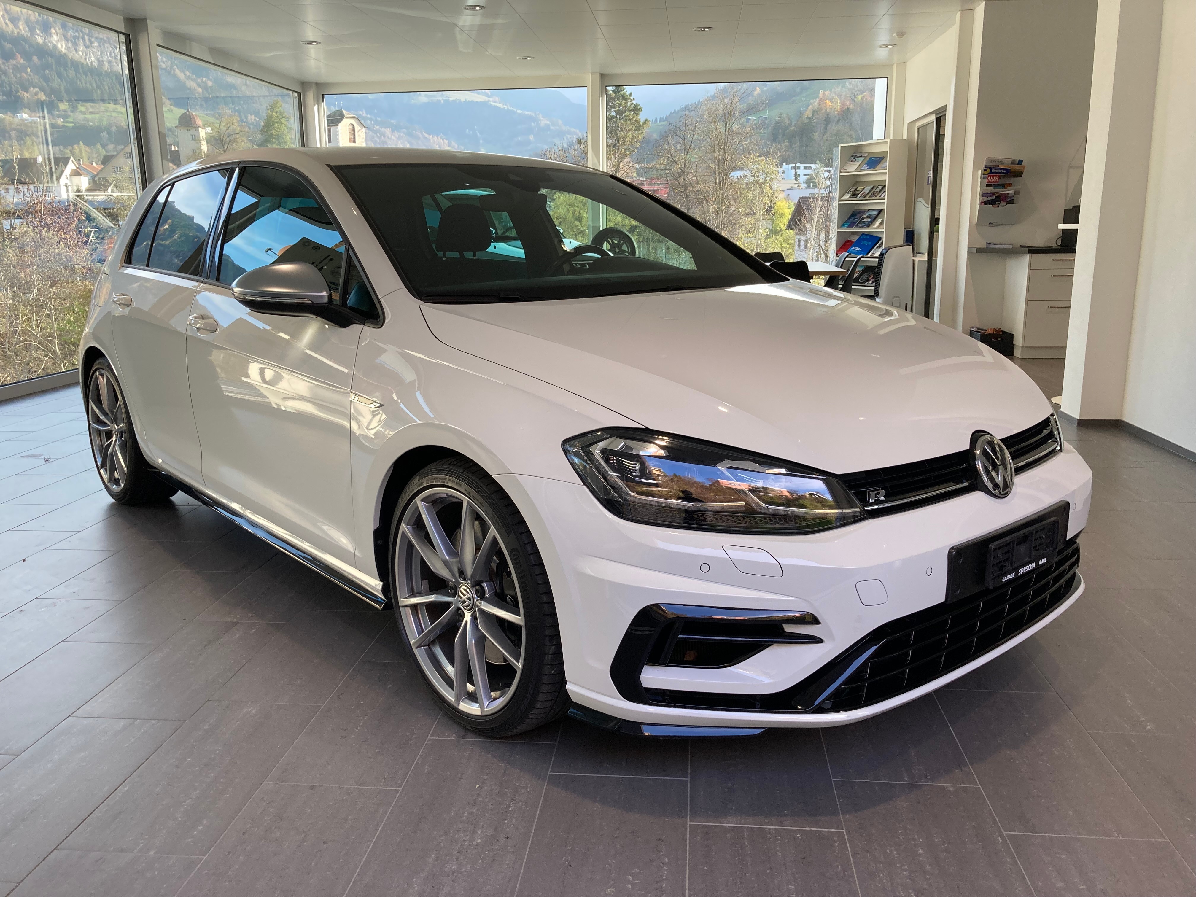 VW Golf 2.0 TSI R 4Motion DSG