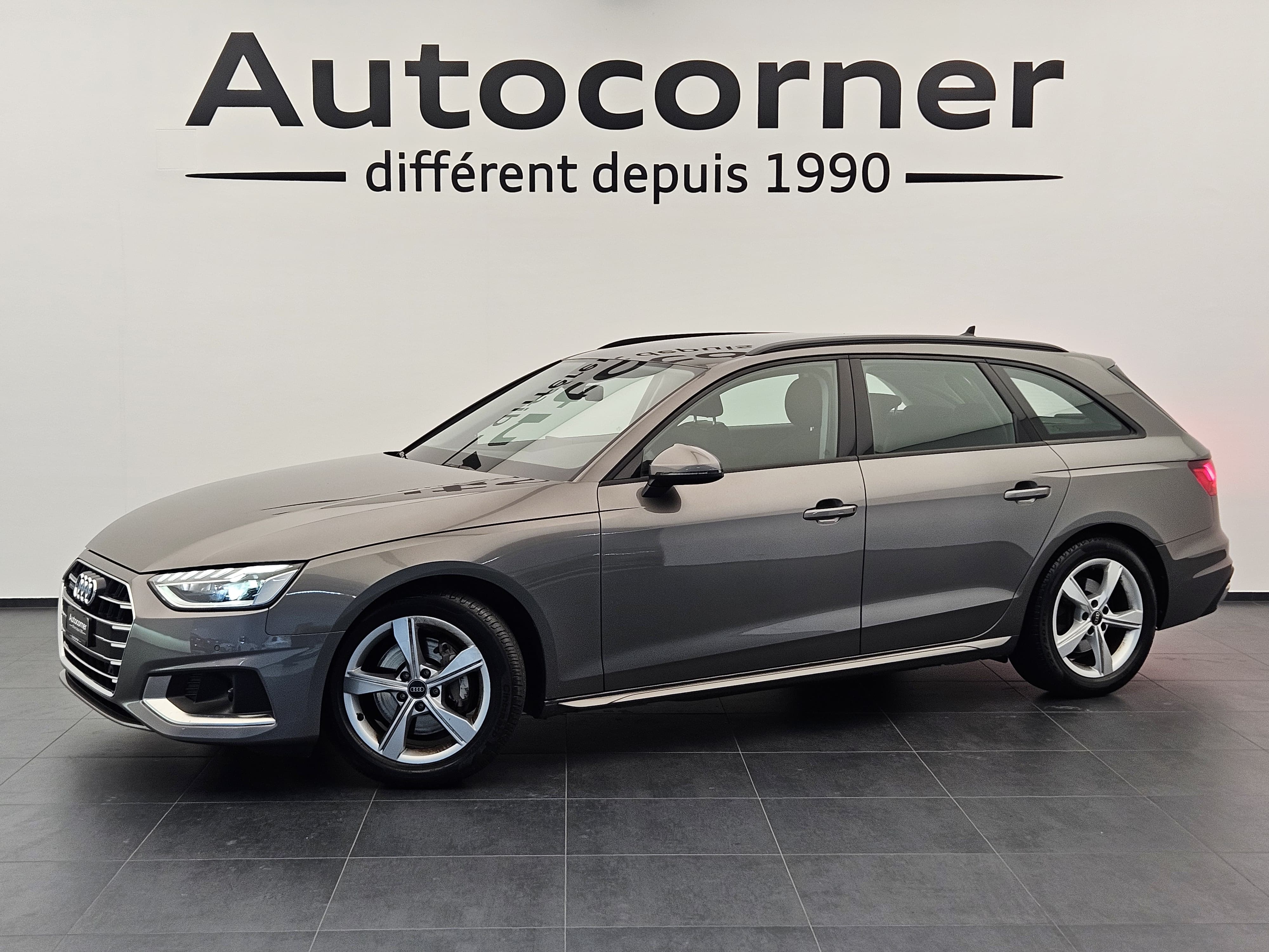 AUDI A4 Avant 40 TFSI advanced S-tronic quattro