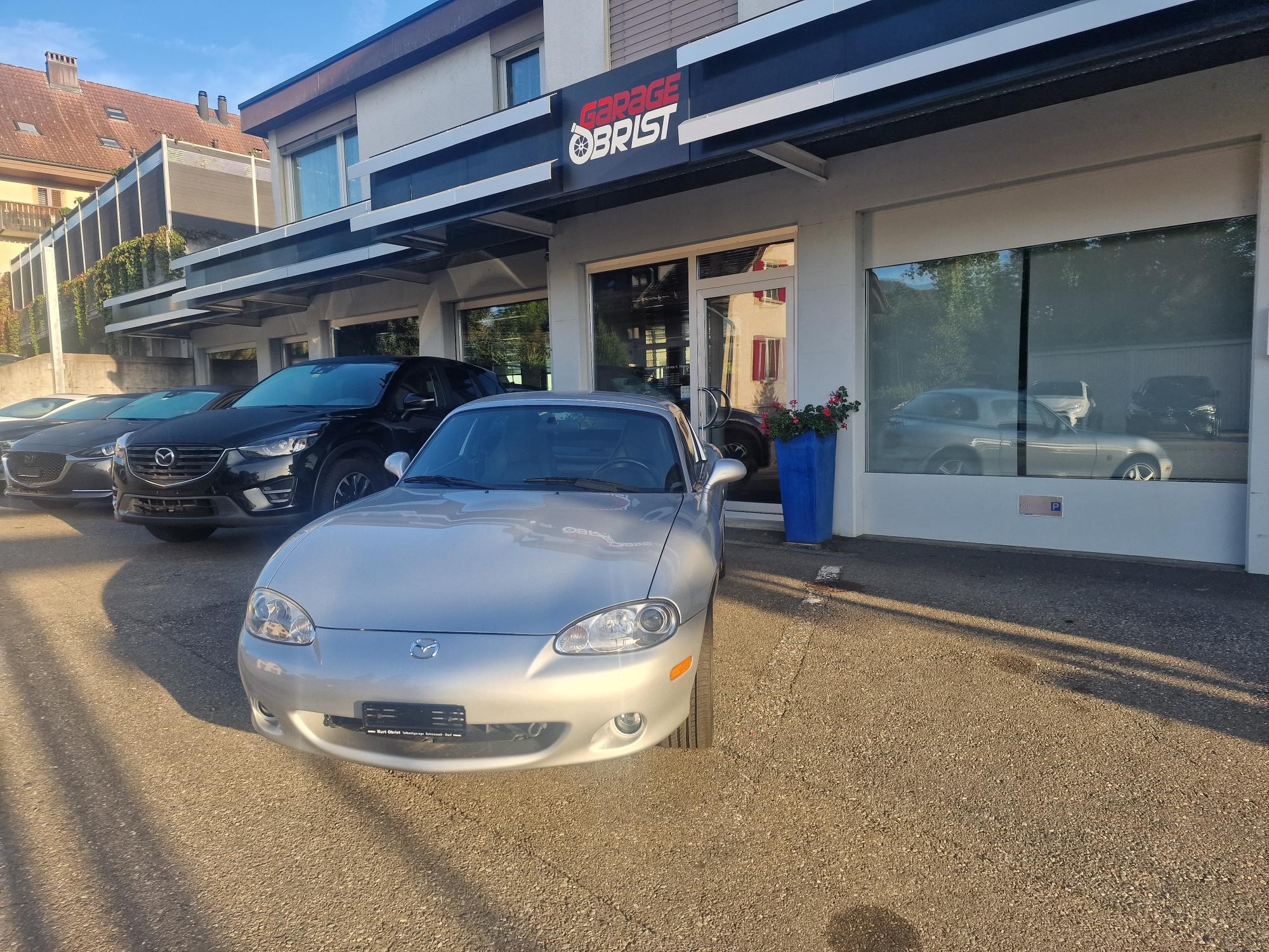 MAZDA MX-5 1.8i-16 GT Youngster