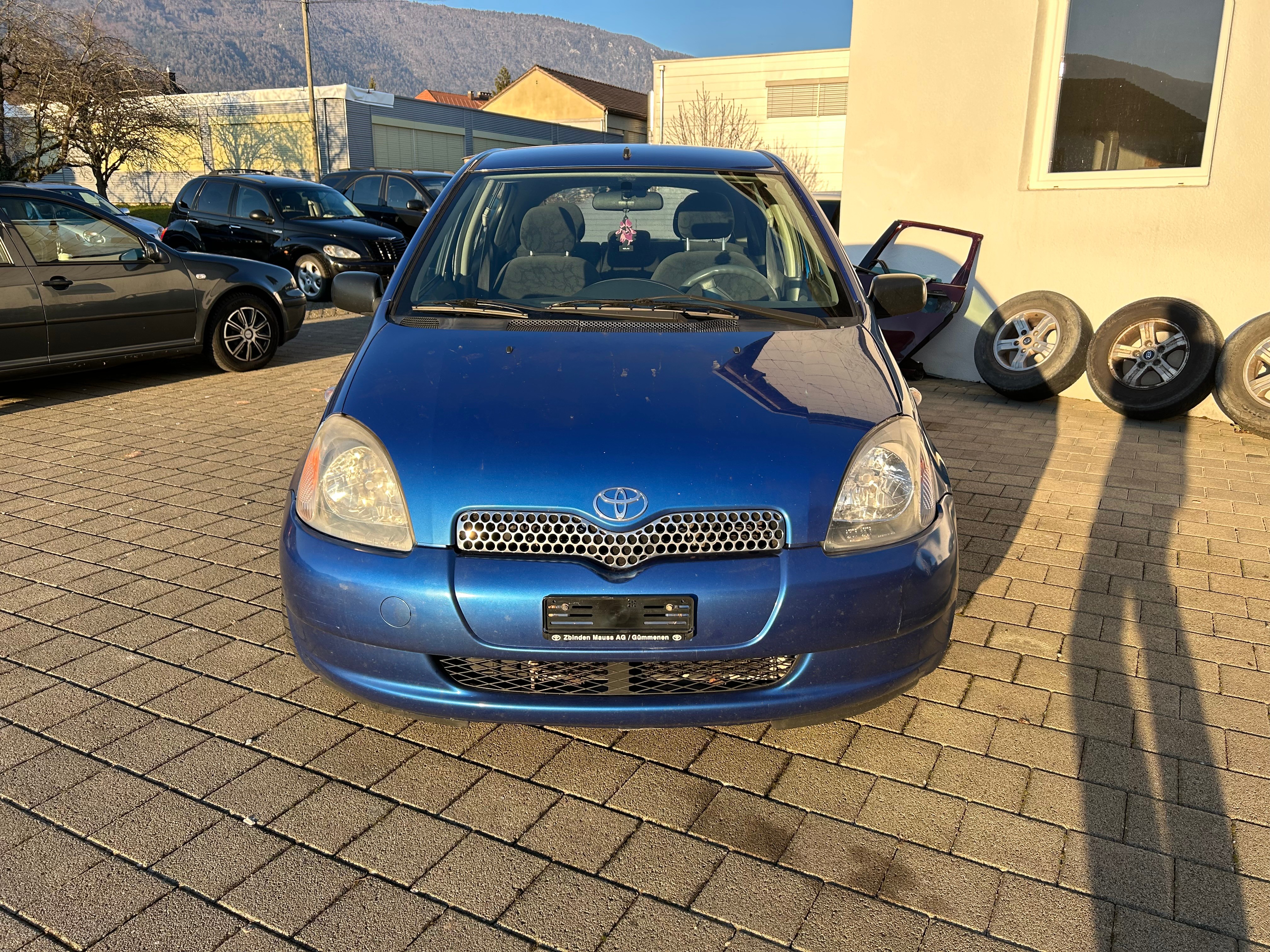 TOYOTA Yaris 1.3 Linea Luna