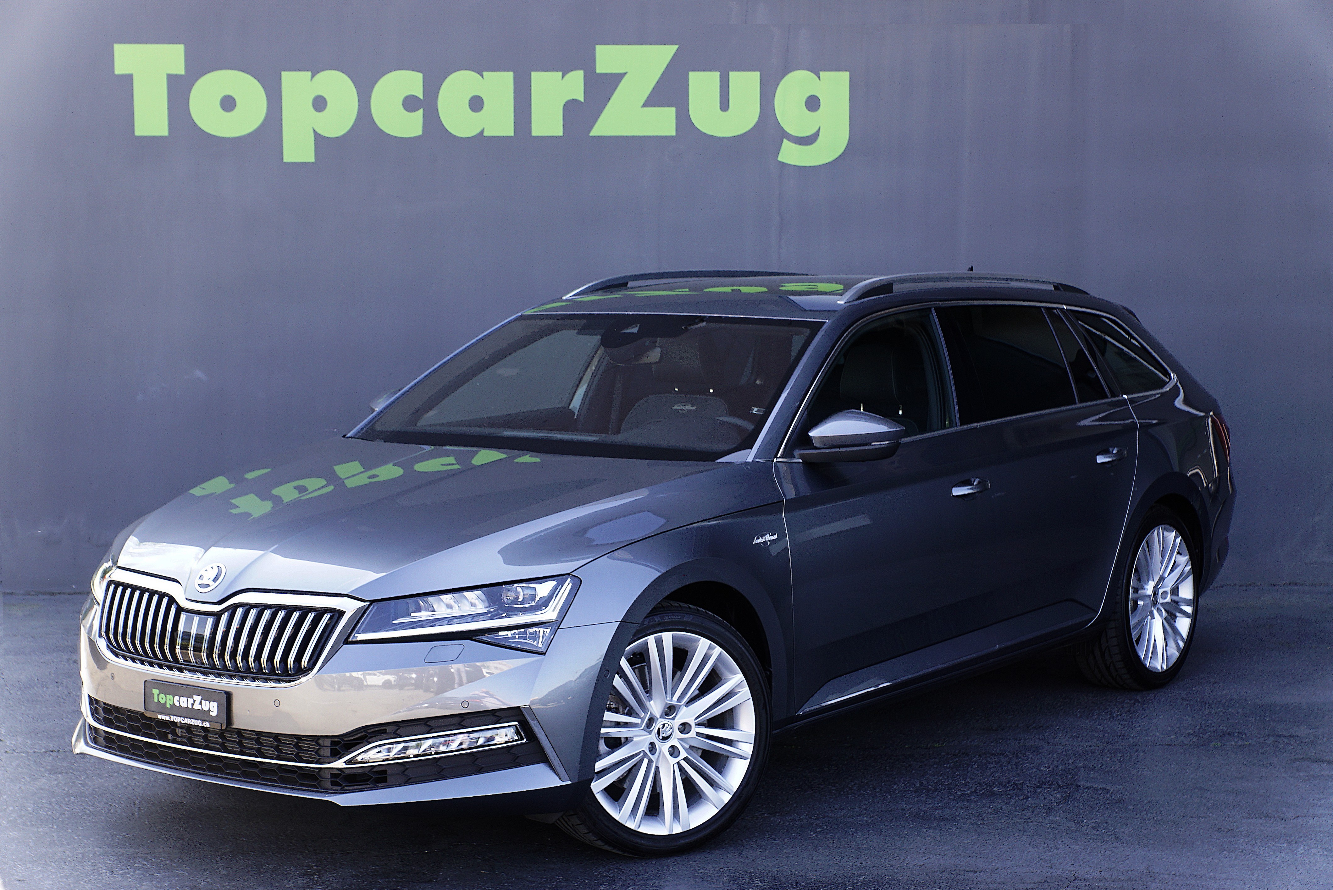 SKODA Superb Combi 2.0 TSI L&K 4x4 DSG / CH-Auslieferung