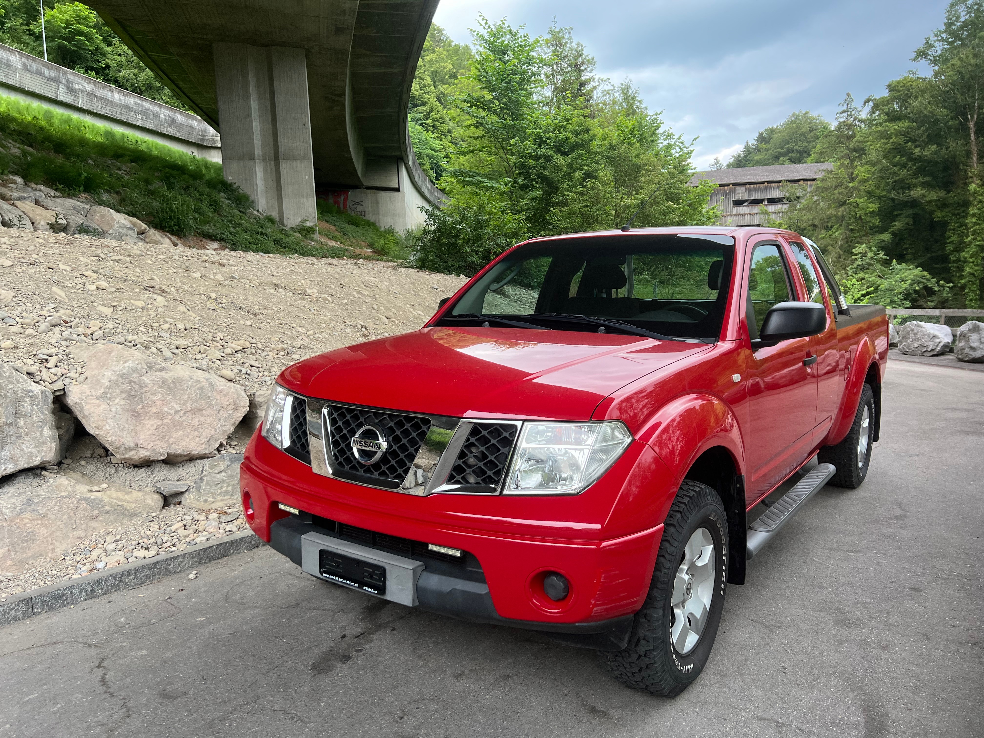 NISSAN Navara Double Cab SE 2.5 dCi 4WD