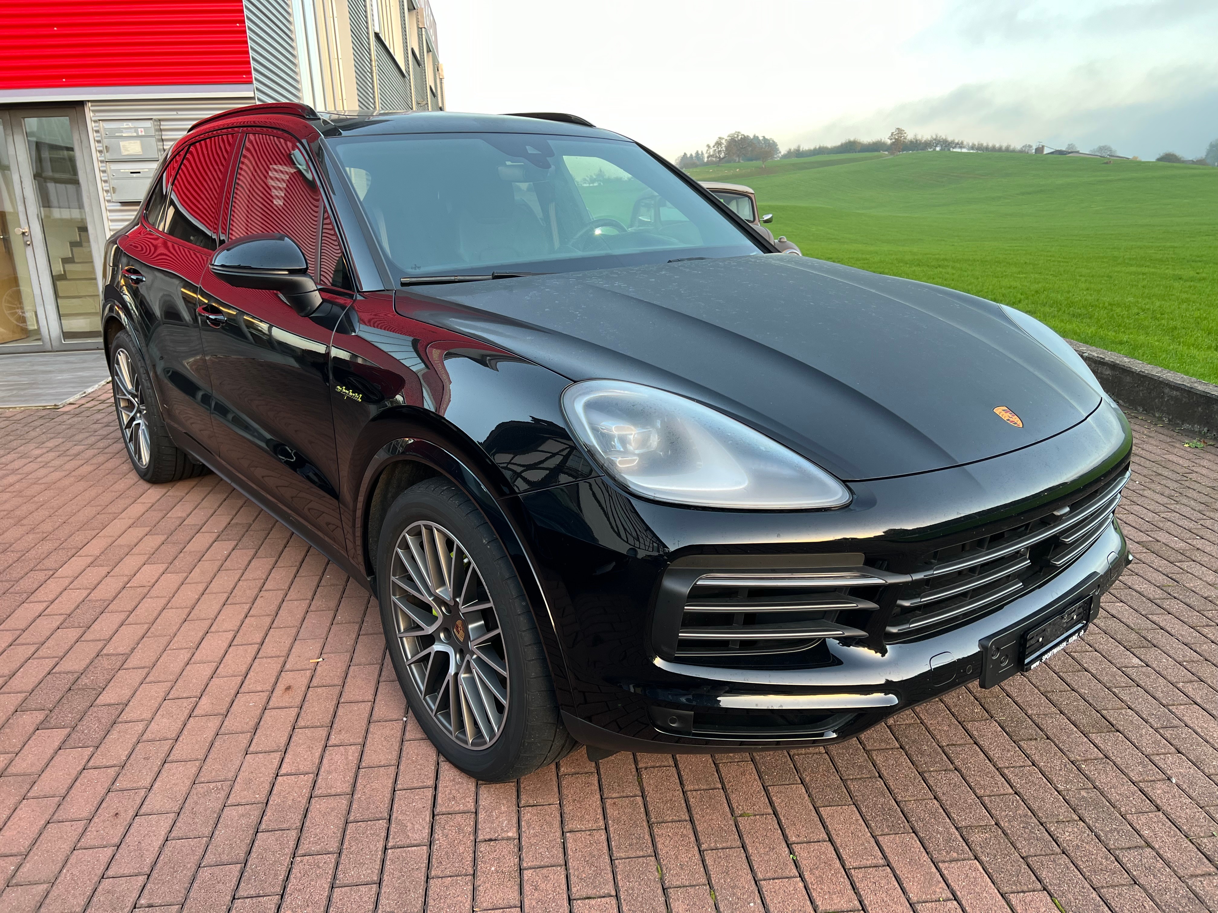 PORSCHE Cayenne E-Hybrid inkl. 2 Jahre Porsche approved Garantie