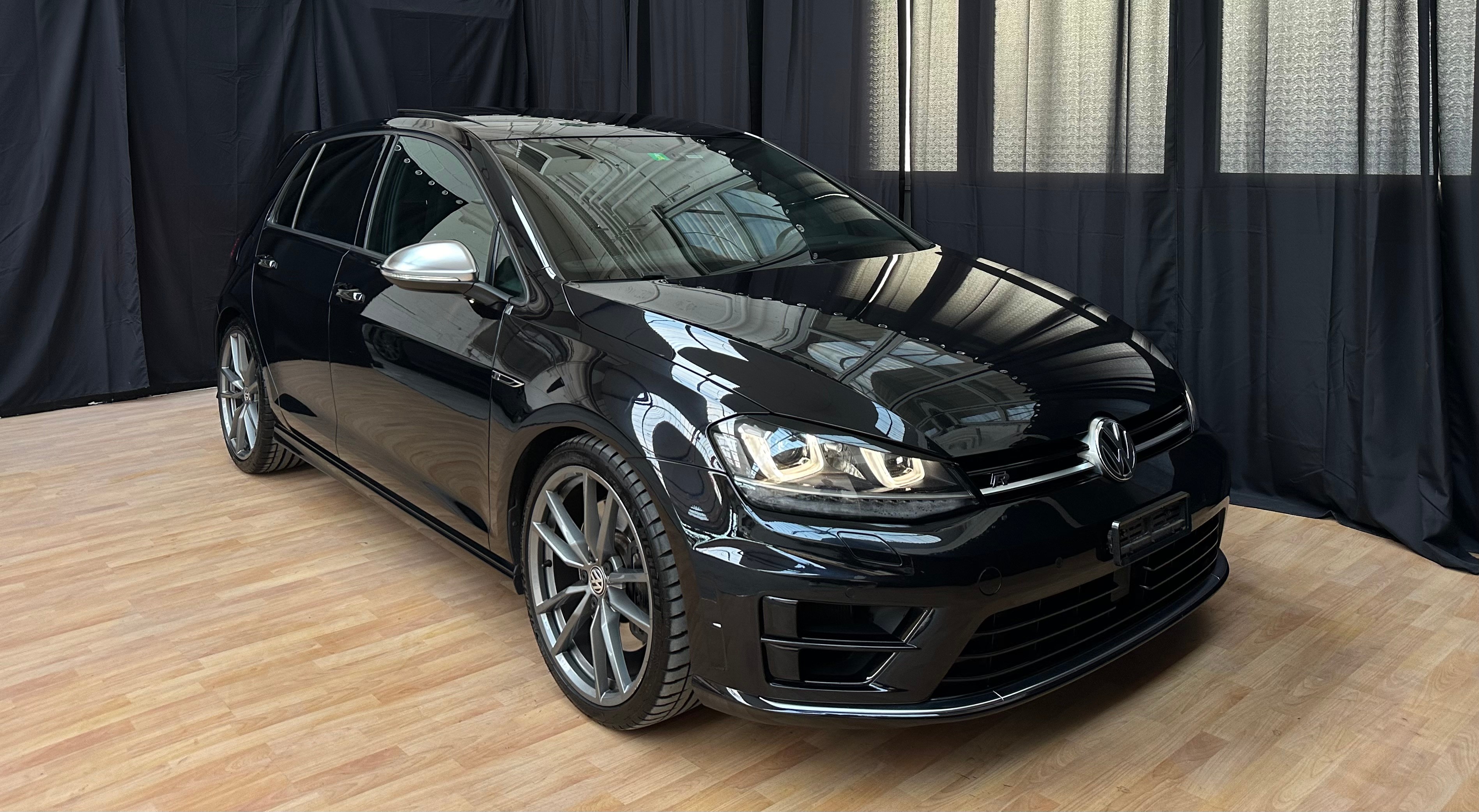 VW Golf 2.0 TSI R 4Motion DSG