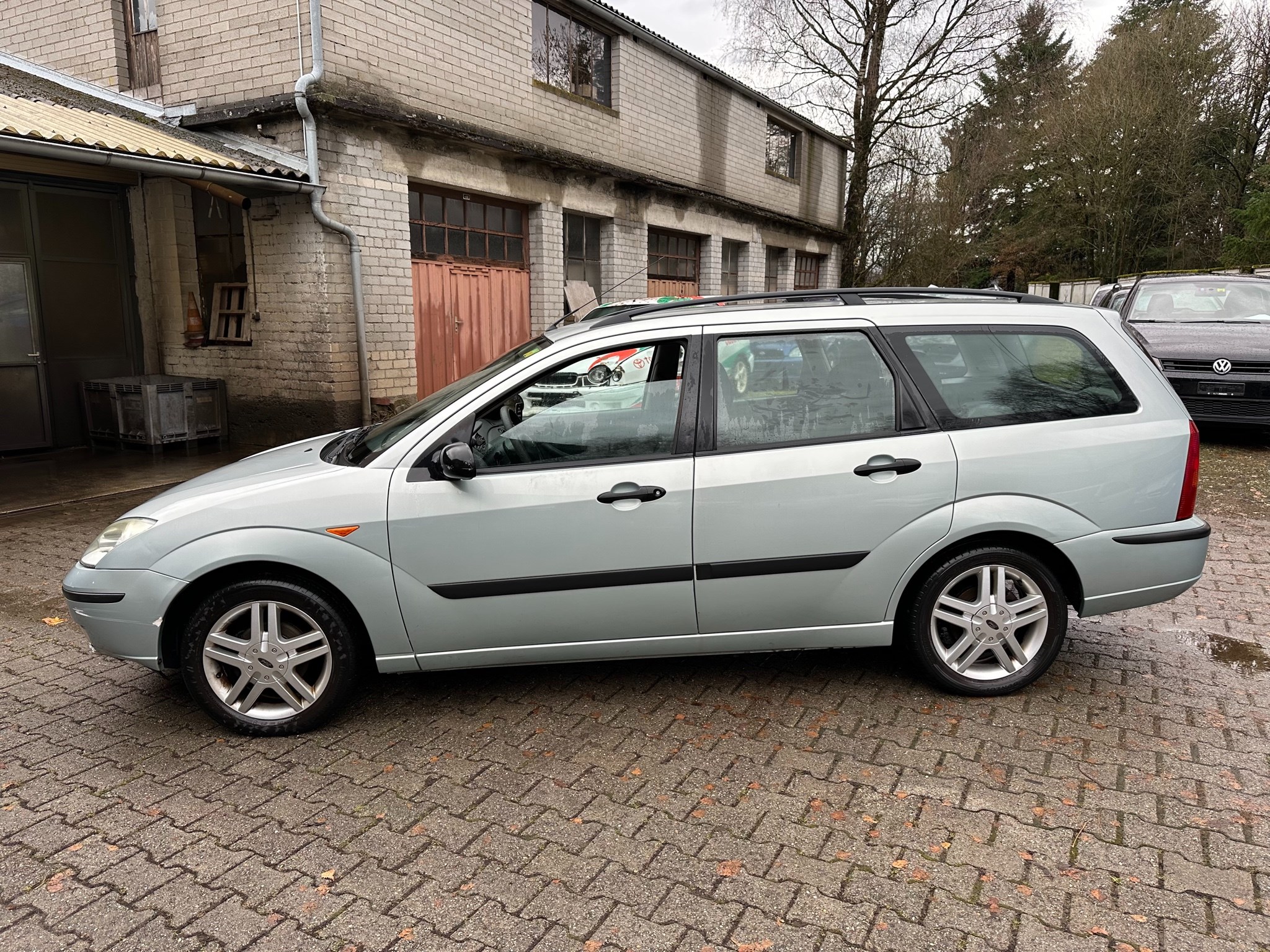 FORD Focus 1.6i 16V Carving