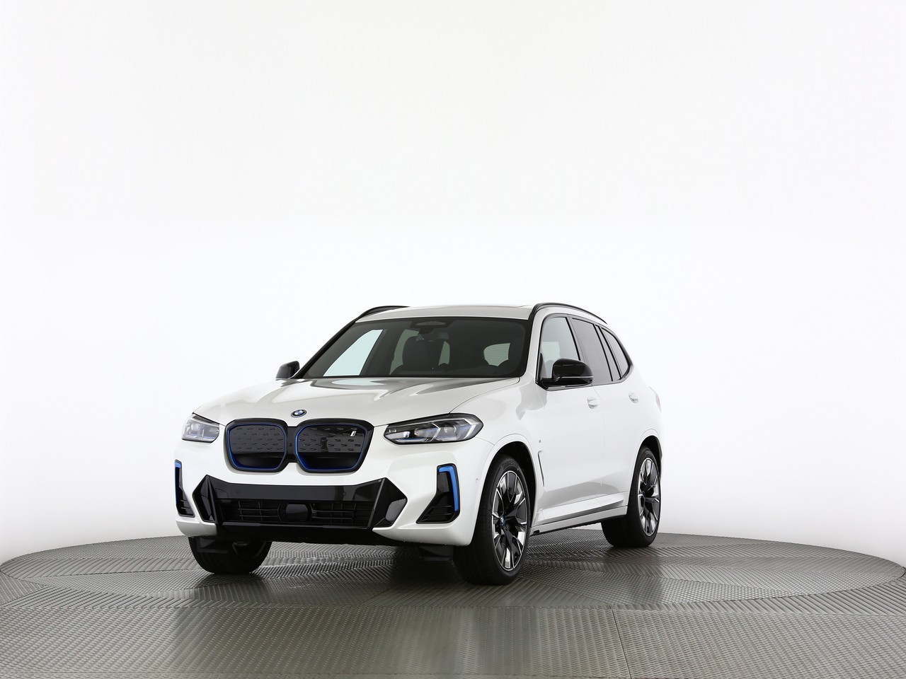 BMW iX3 Impressive