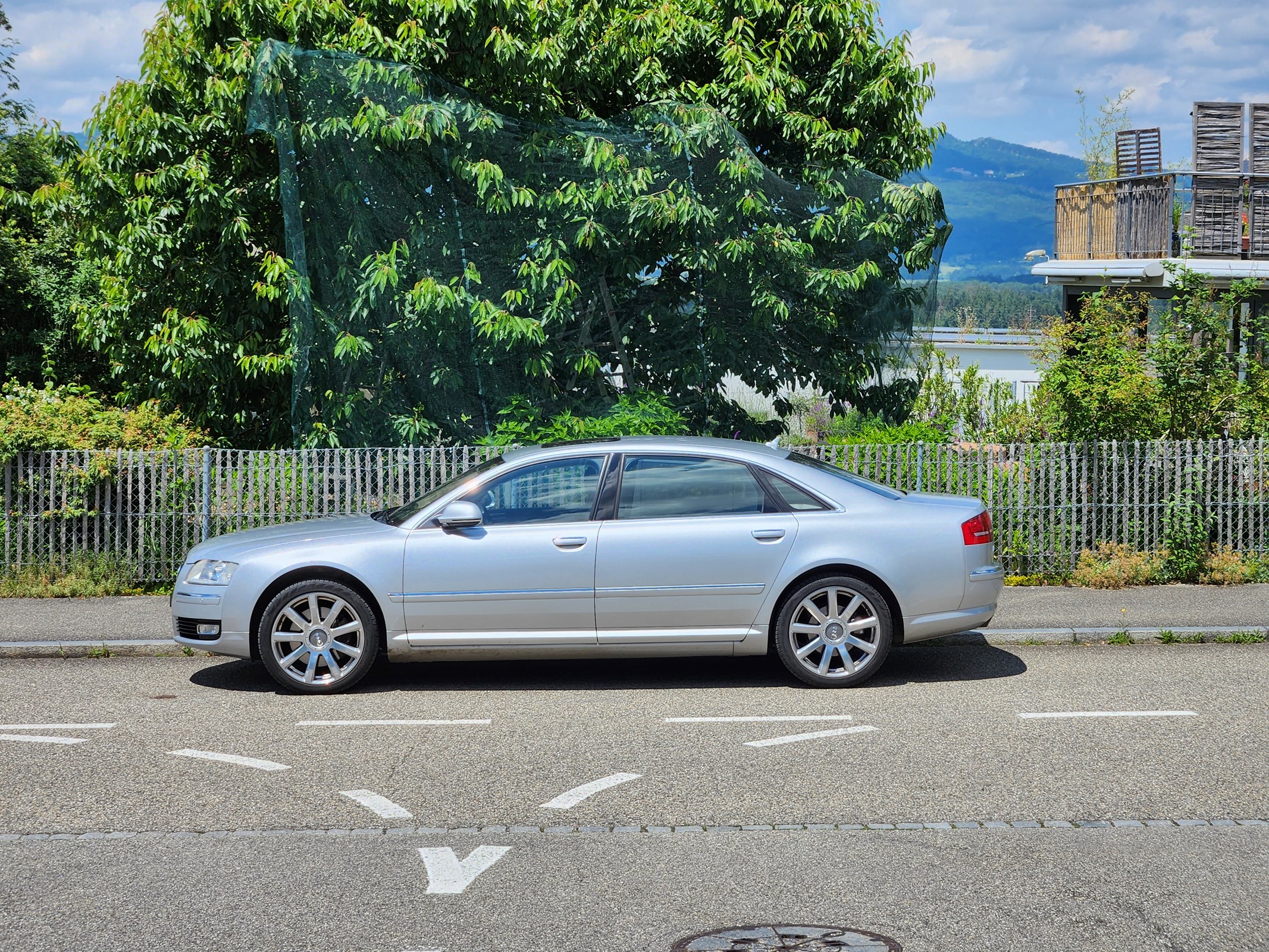 AUDI A8 3.0 TDI quattro tiptronic