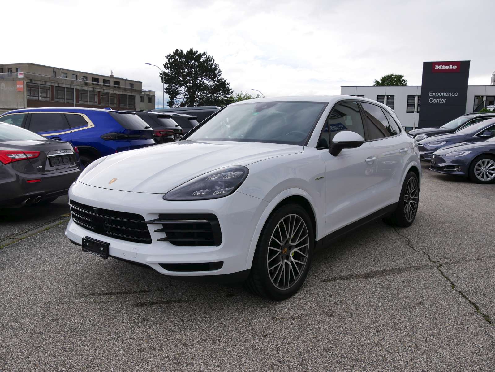 PORSCHE Cayenne E-Hybrid