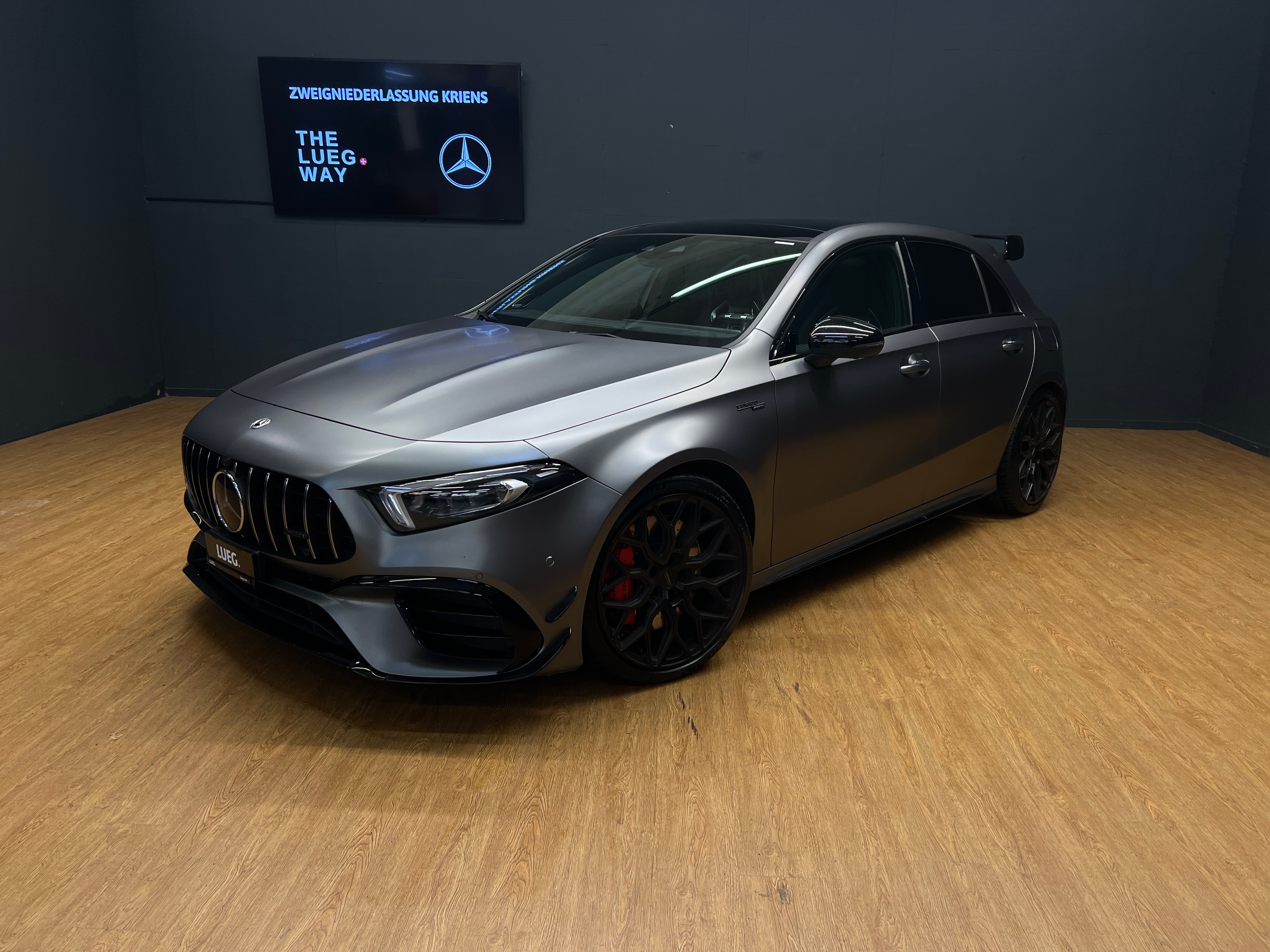 MERCEDES-BENZ A 45 S AMG 4M / DISTRONIC / 360 Grad Kamera / Multikontursitze