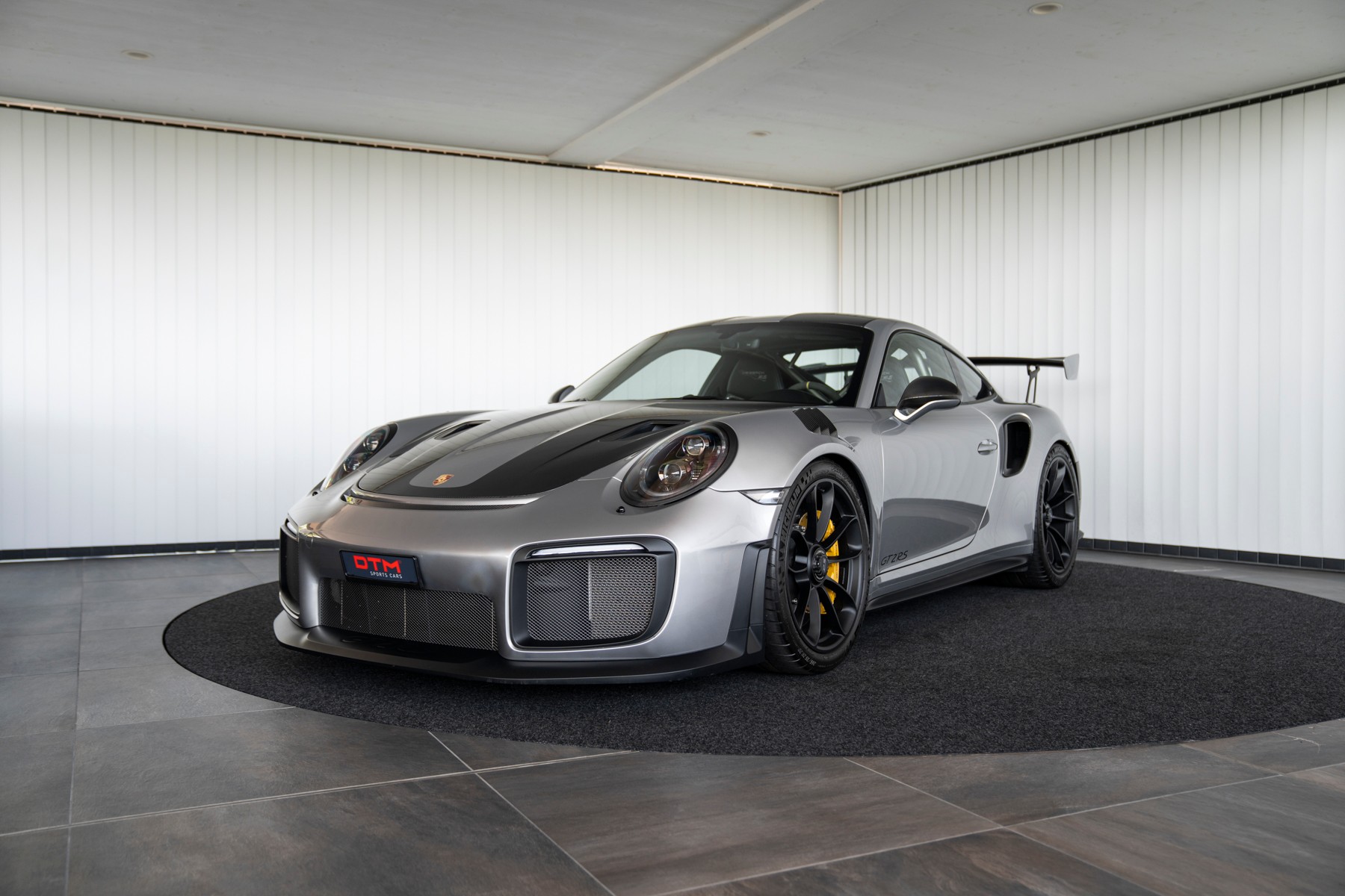 PORSCHE 911 GT2 RS Weissach PDK