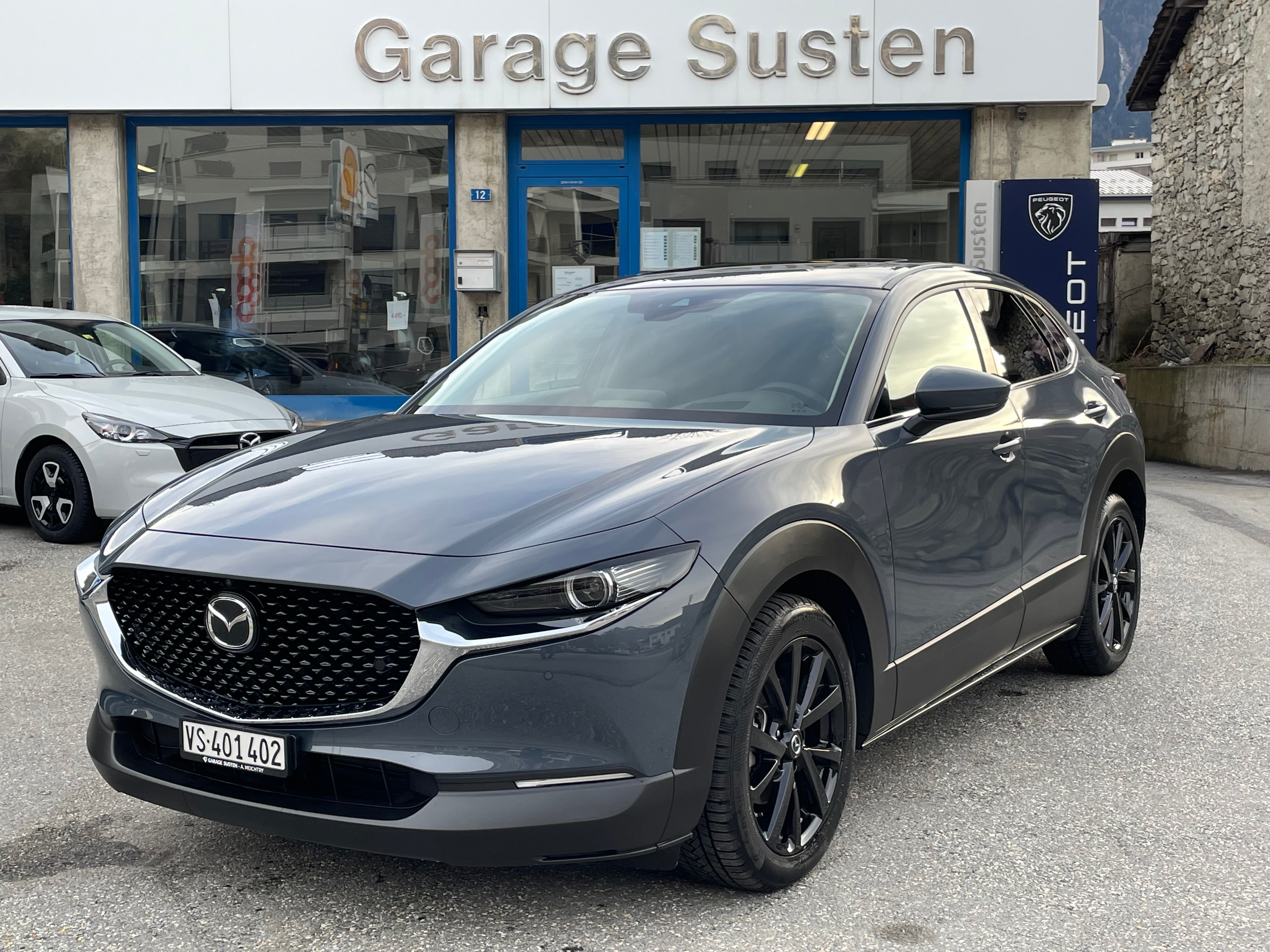 MAZDA CX-30 SKYACTIV-X 186 M Hybrid AWD Revolution Automat