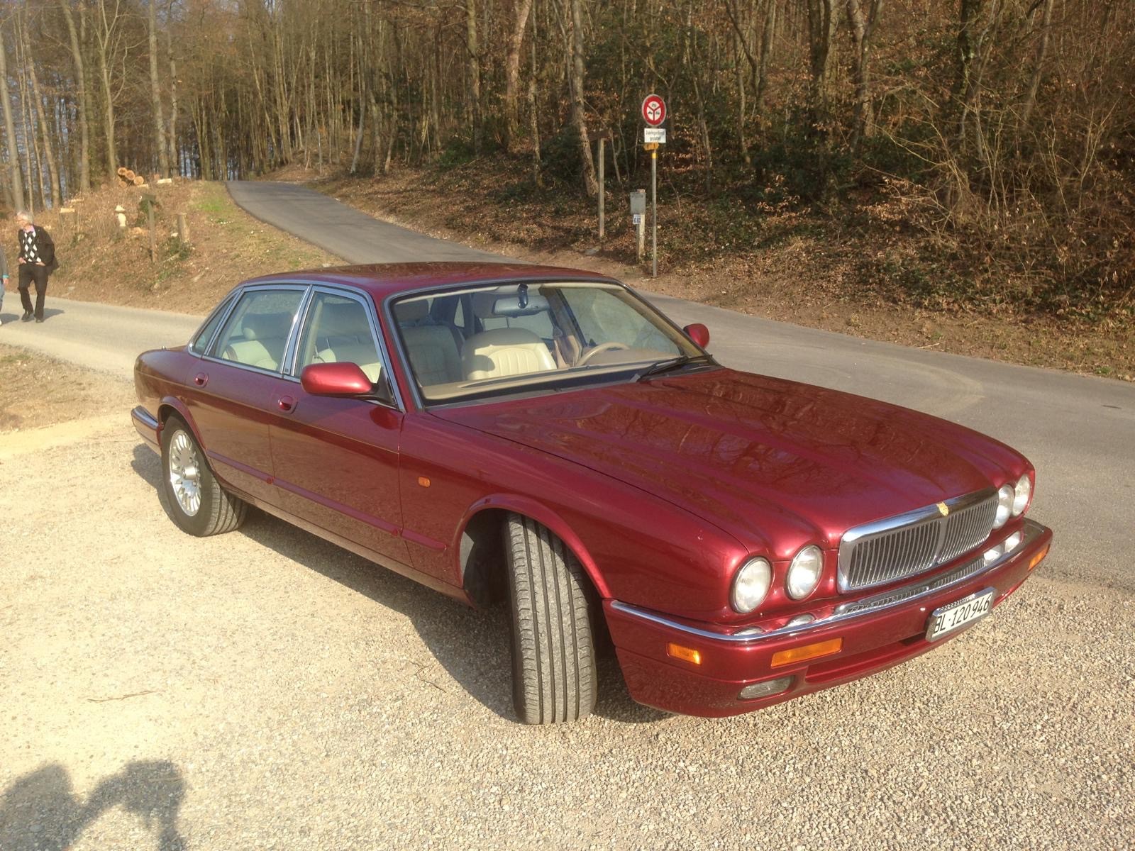 JAGUAR XJ12 6.0