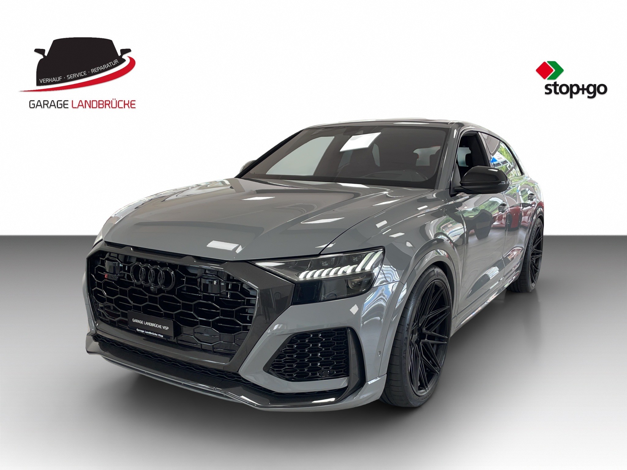 AUDI RSQ8 quattro tiptronic