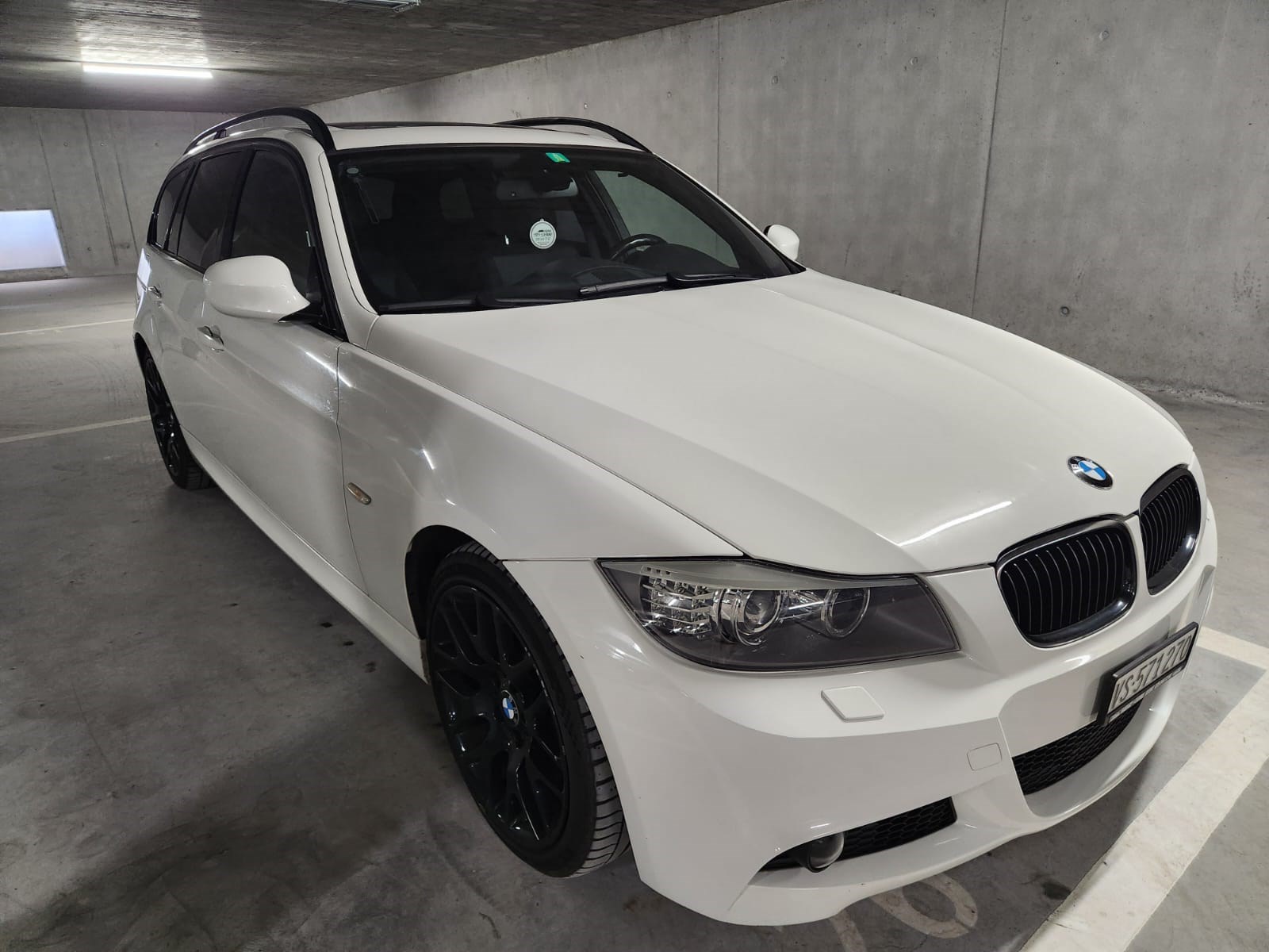 BMW 335i xDrive Touring Steptronic