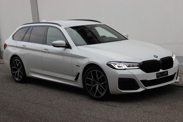 BMW 530e xDrive Touring Pure M Sport