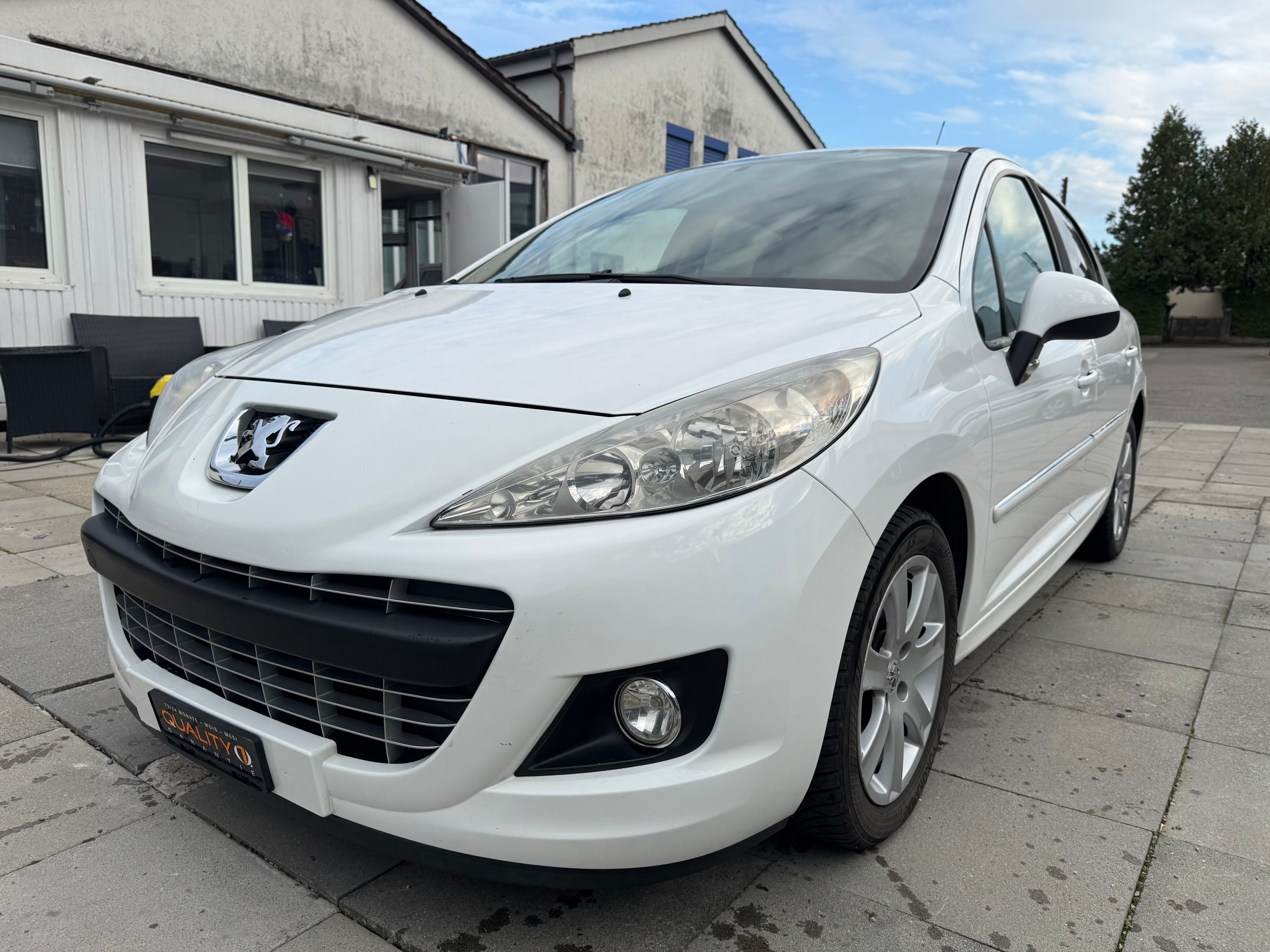 PEUGEOT 207 1.6 16V Turbo Sport