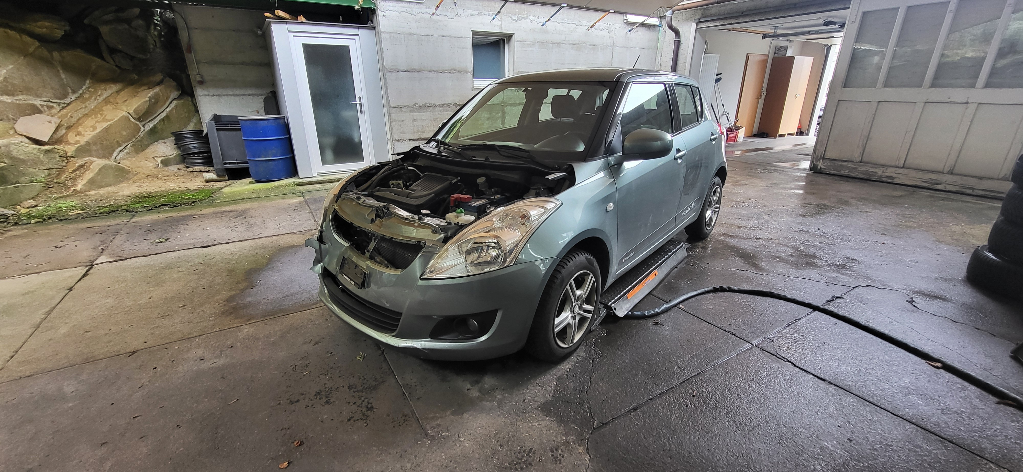 SUZUKI Swift 1.2i 16V GL Top 4x4