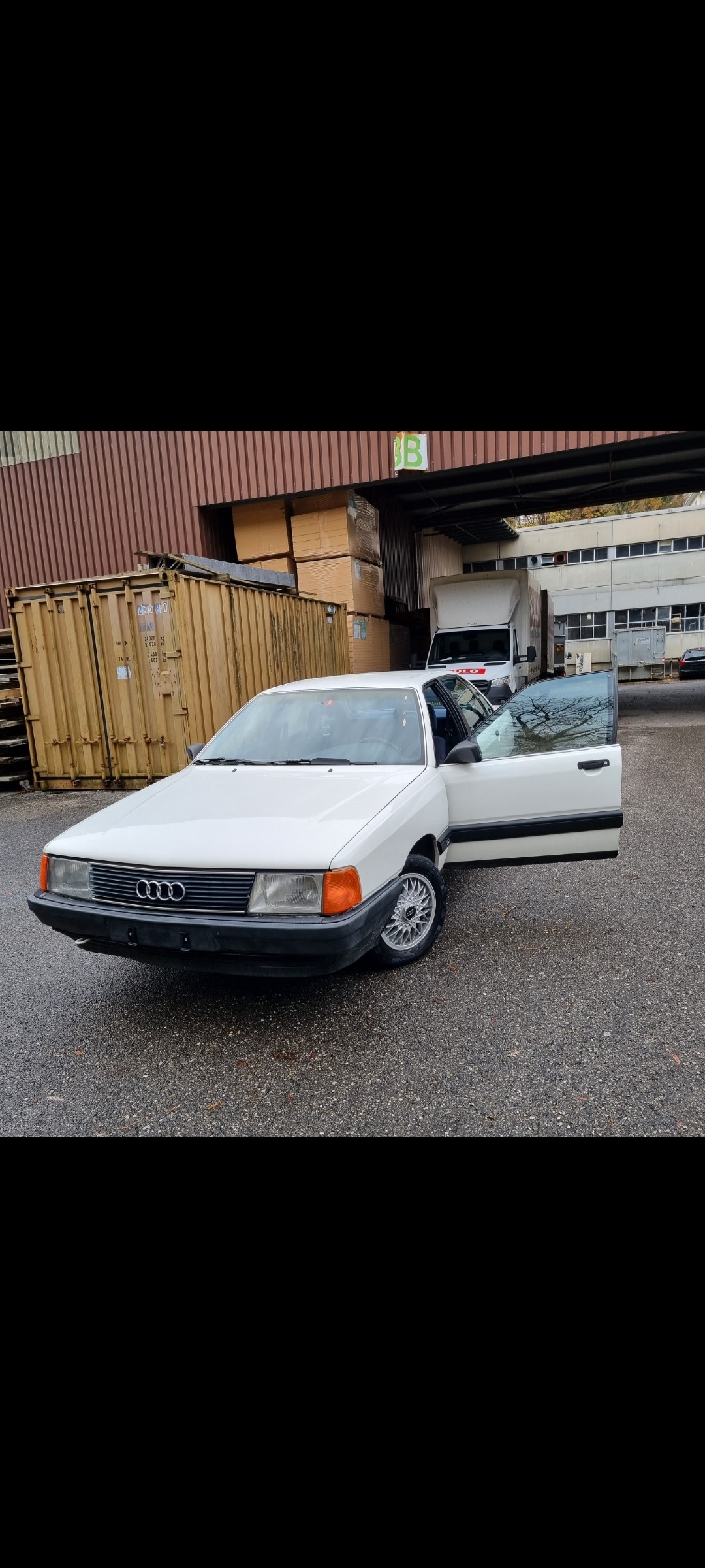 AUDI 100 2.3 E