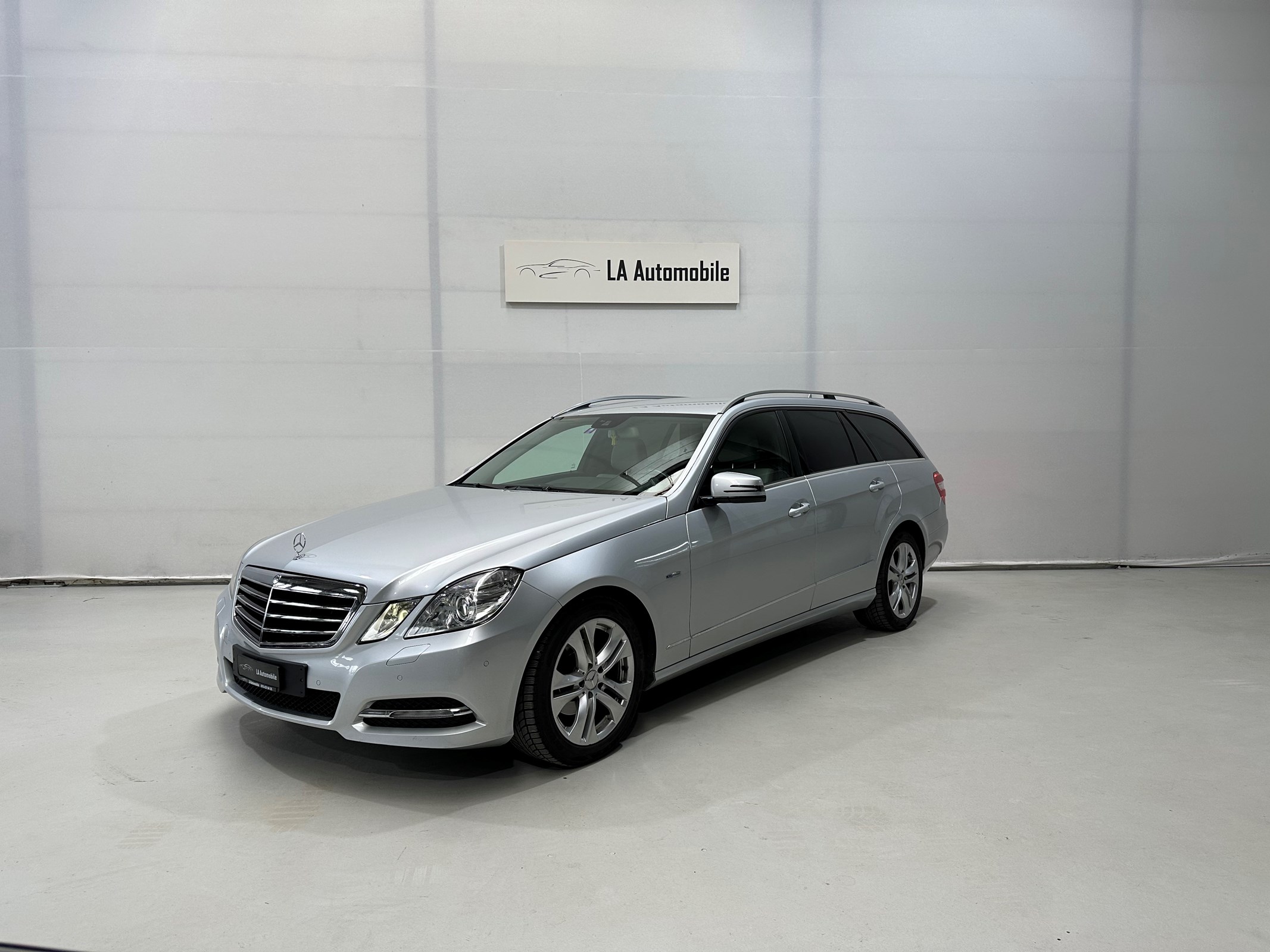 MERCEDES-BENZ E 200 CDI BlueEfficiency Avantgarde Automatic