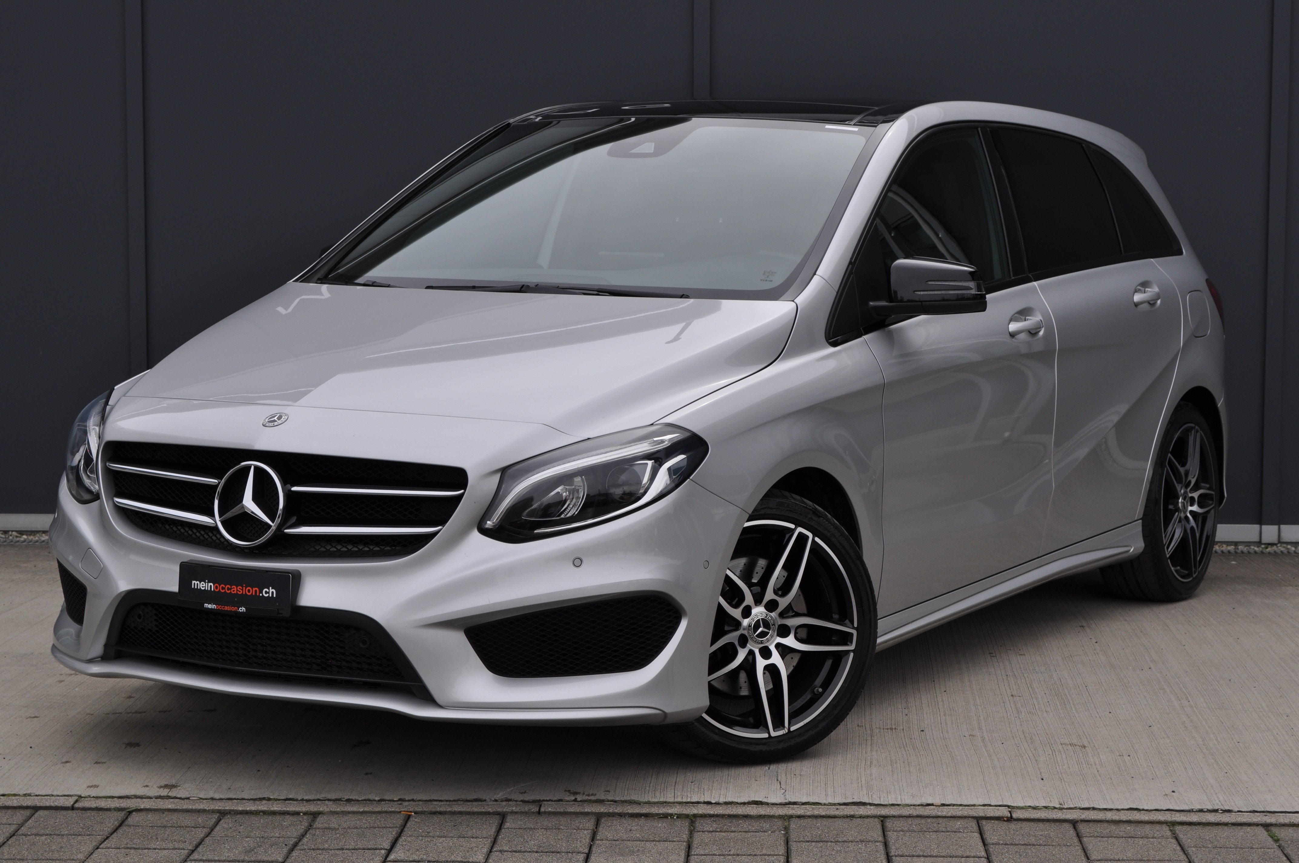 MERCEDES-BENZ B 220 CDI AMG Line 4Matic