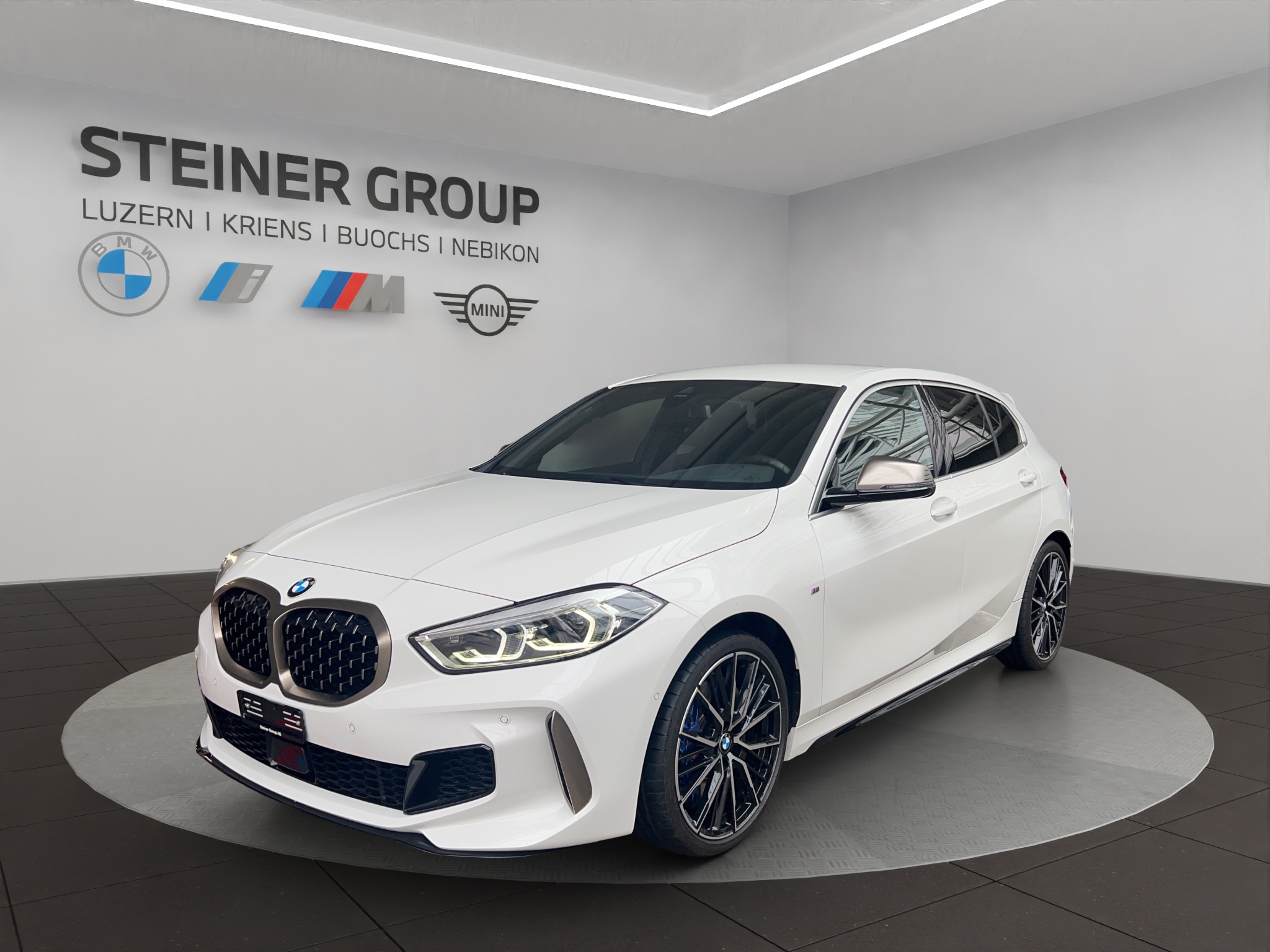 BMW M135i xDrive Steptronic