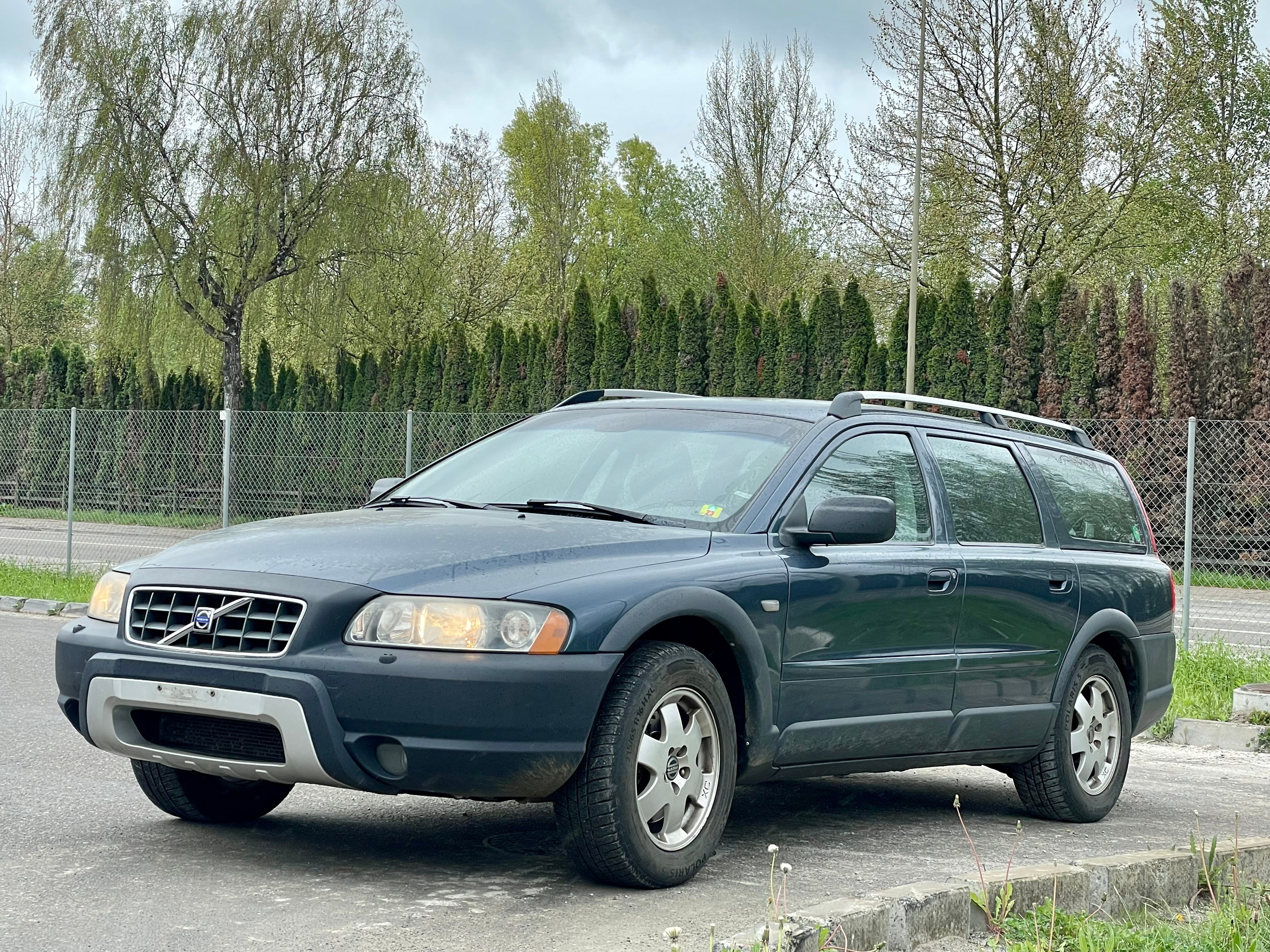 VOLVO XC70 2.4D(D5)AWD Momentum