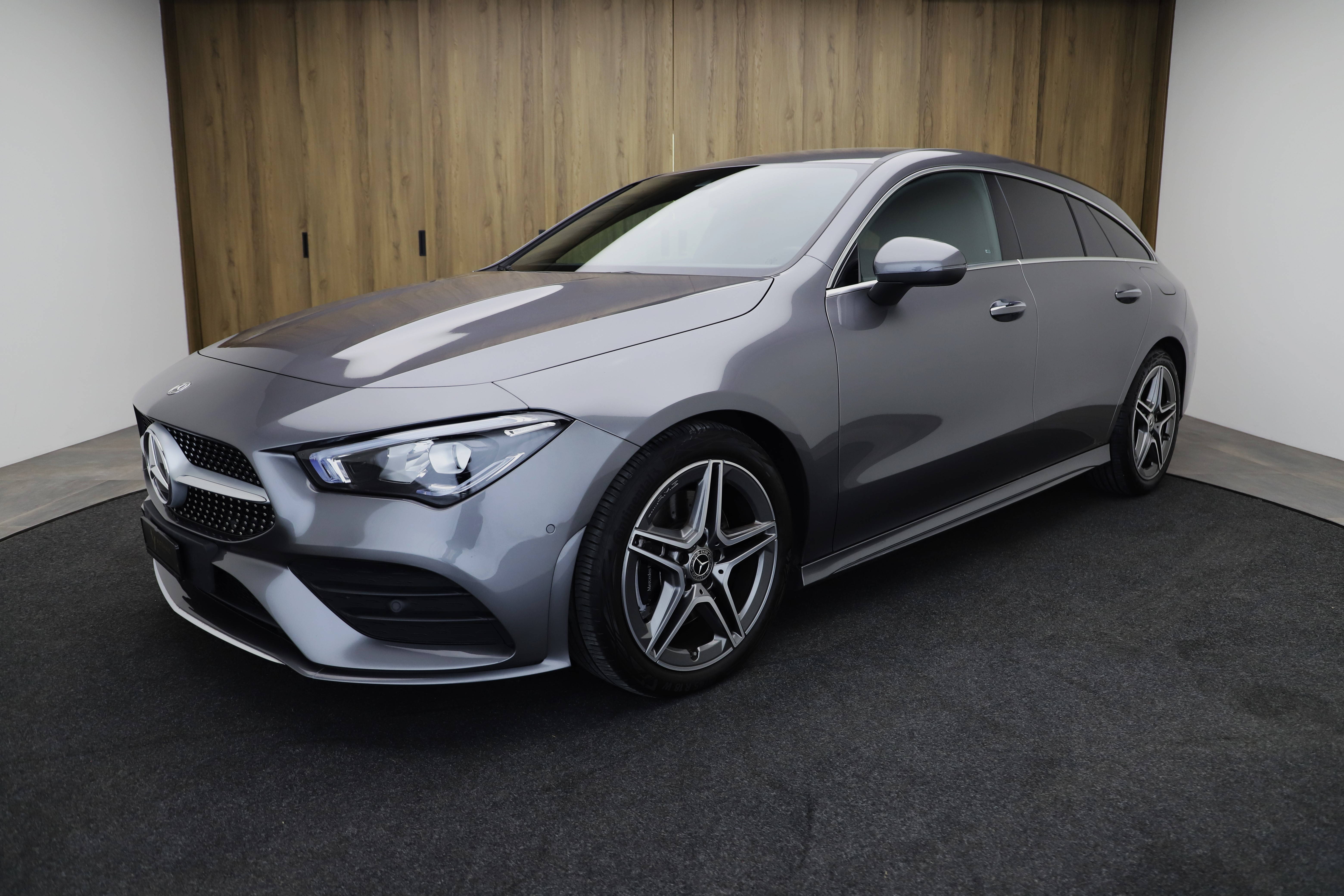 MERCEDES-BENZ CLA Shooting Brake 220 d AMG Line 8G-DCT