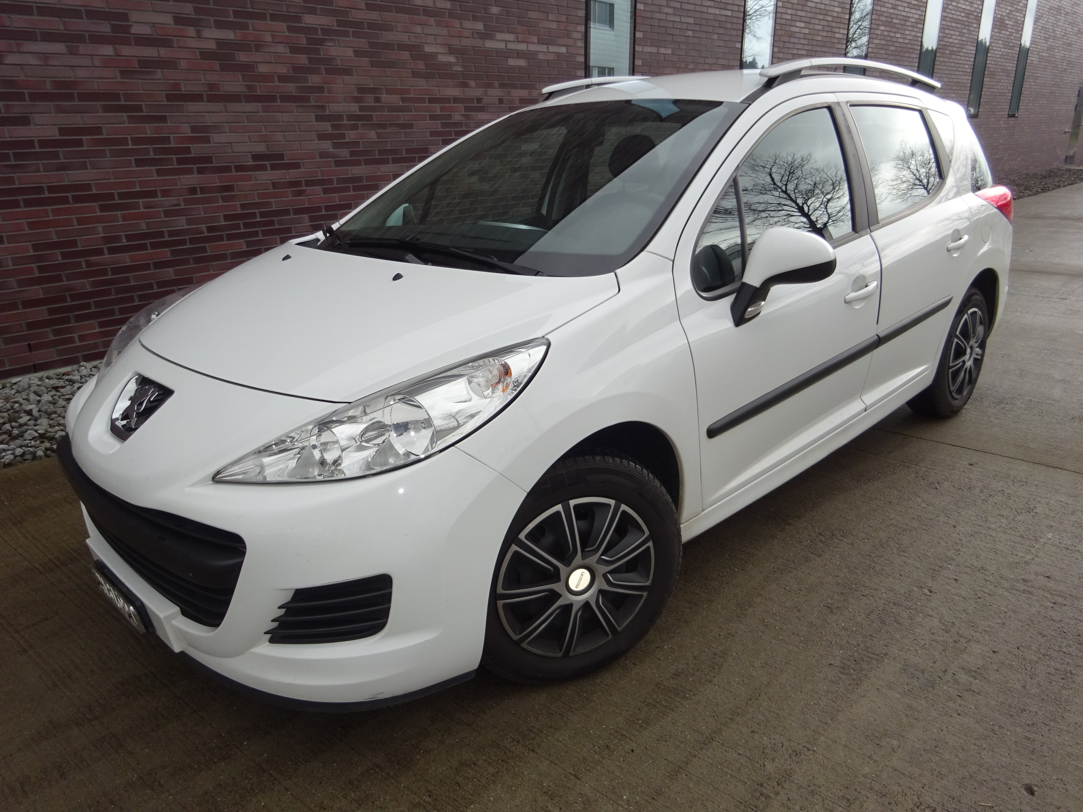 PEUGEOT 207 SW 1.6 HDI Trendy Clim