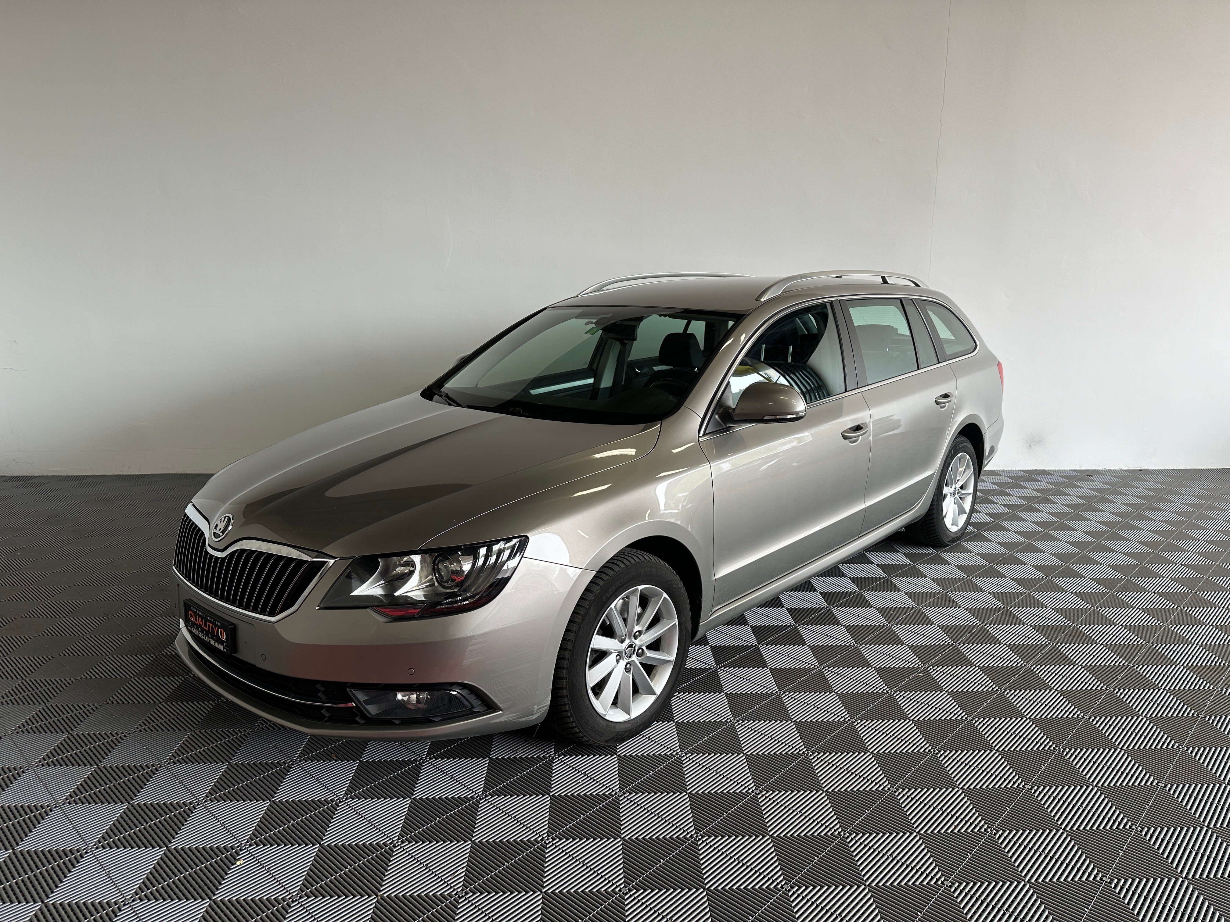 SKODA Superb Combi 2.0 TDi Business 4x4 DSG