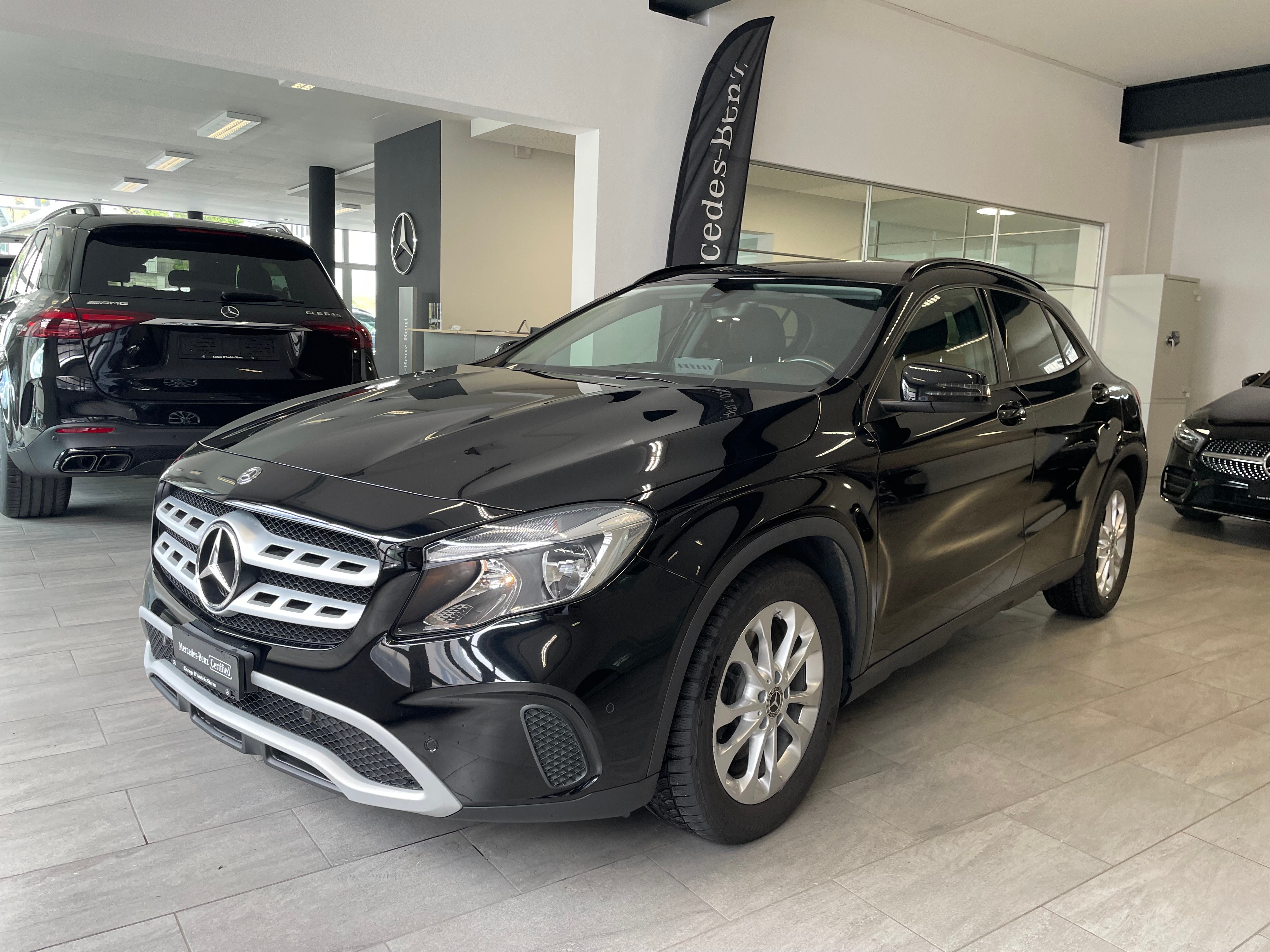 MERCEDES-BENZ GLA 250 4Matic 7G-DCT