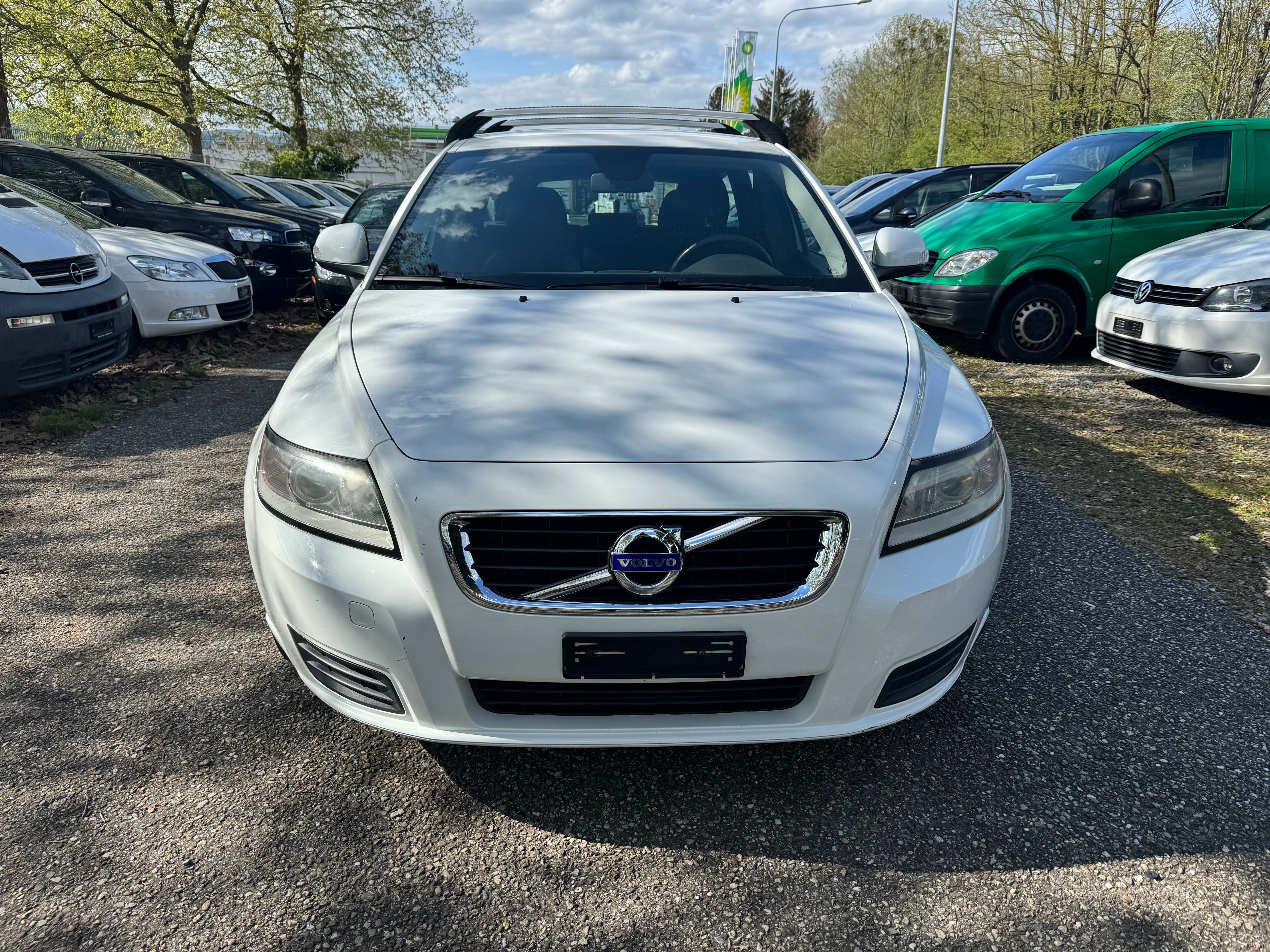 VOLVO V50 D3 Kinetic Geartronic