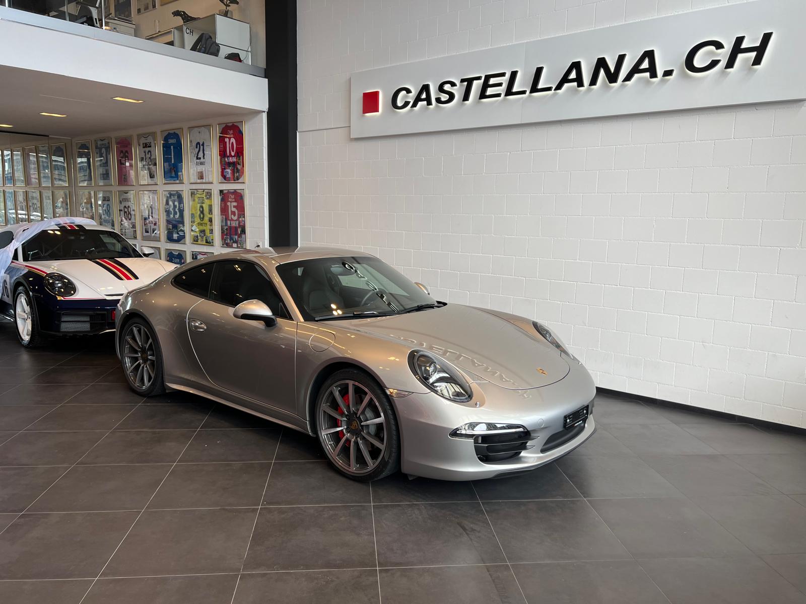 PORSCHE 911 Carrera 4S PDK