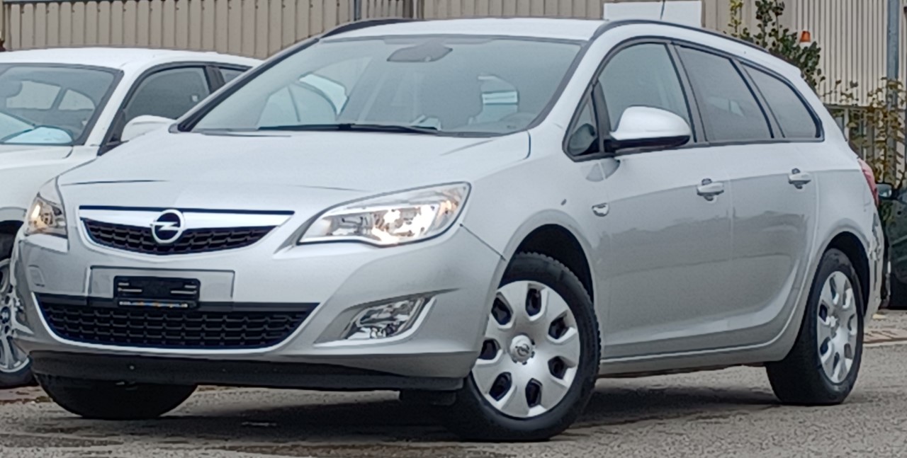 OPEL Astra SportsTourer 2.0 CDTi Sport Automatic