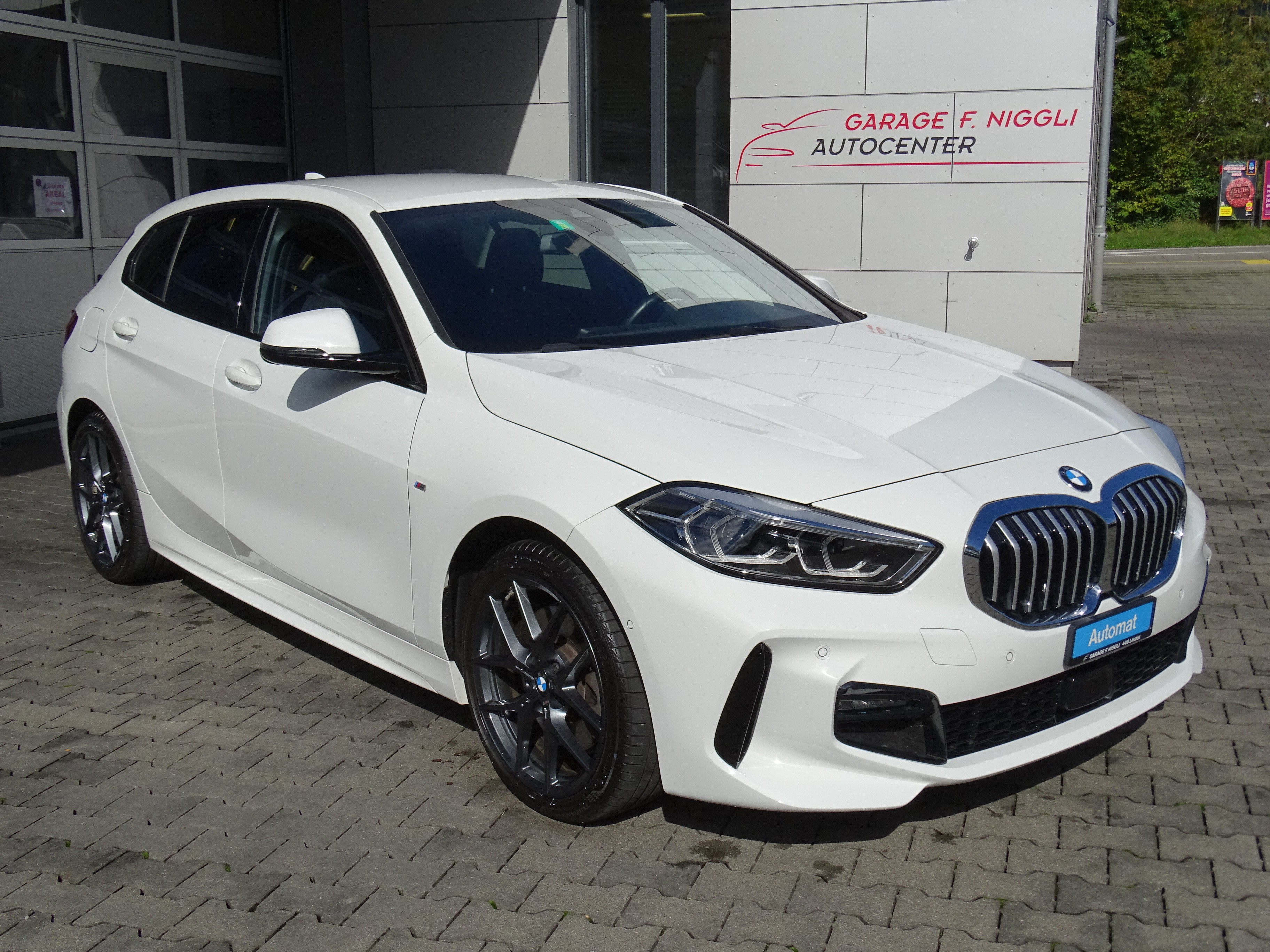 BMW 120i Pure M Sport Steptronic