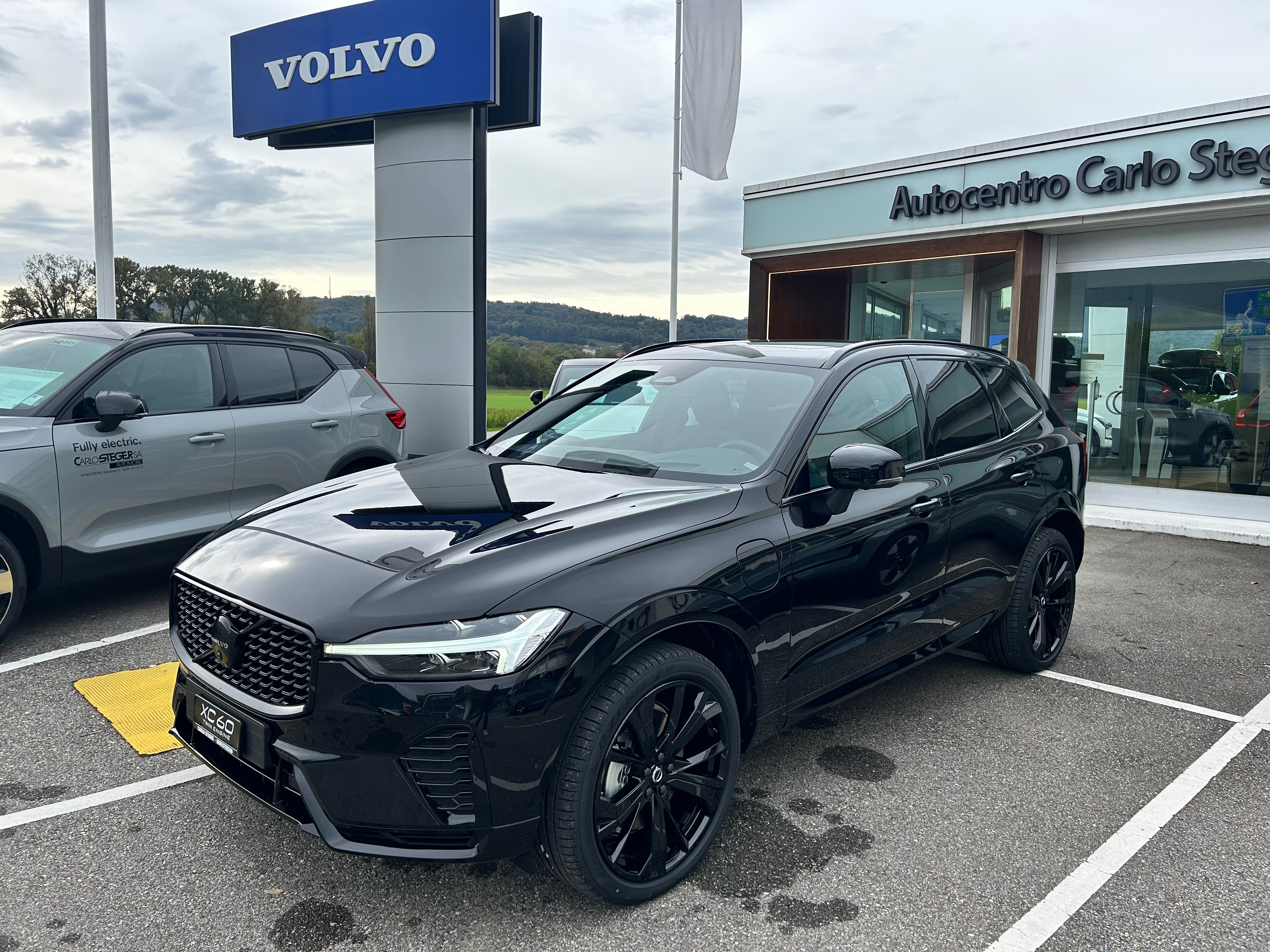 VOLVO XC60 T8 eAWD PluginHybrid Black Edition Geartronic